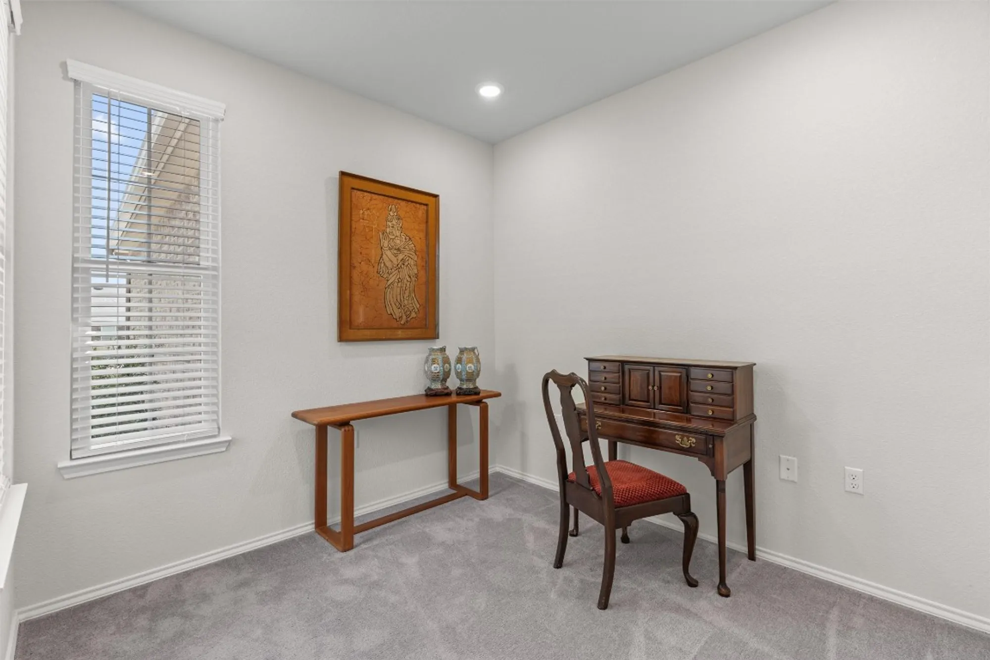 Property Slideshow image 5 of 29 | 502 saratoga ln, Georgetown, TX, 78633