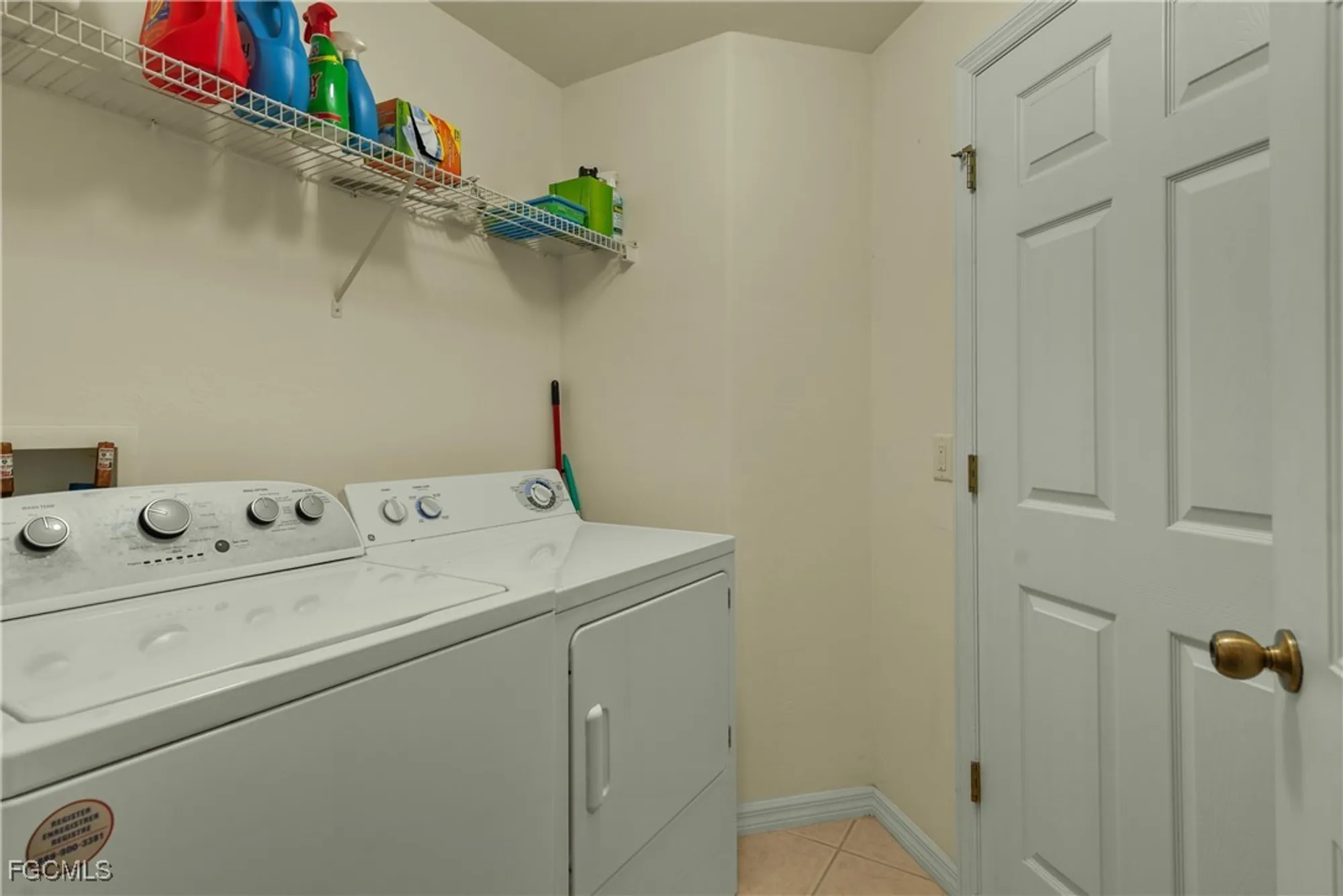 Property Slideshow image 14 of 25 | 10007 sky view way 2007, Fort Myers, FL, 33913