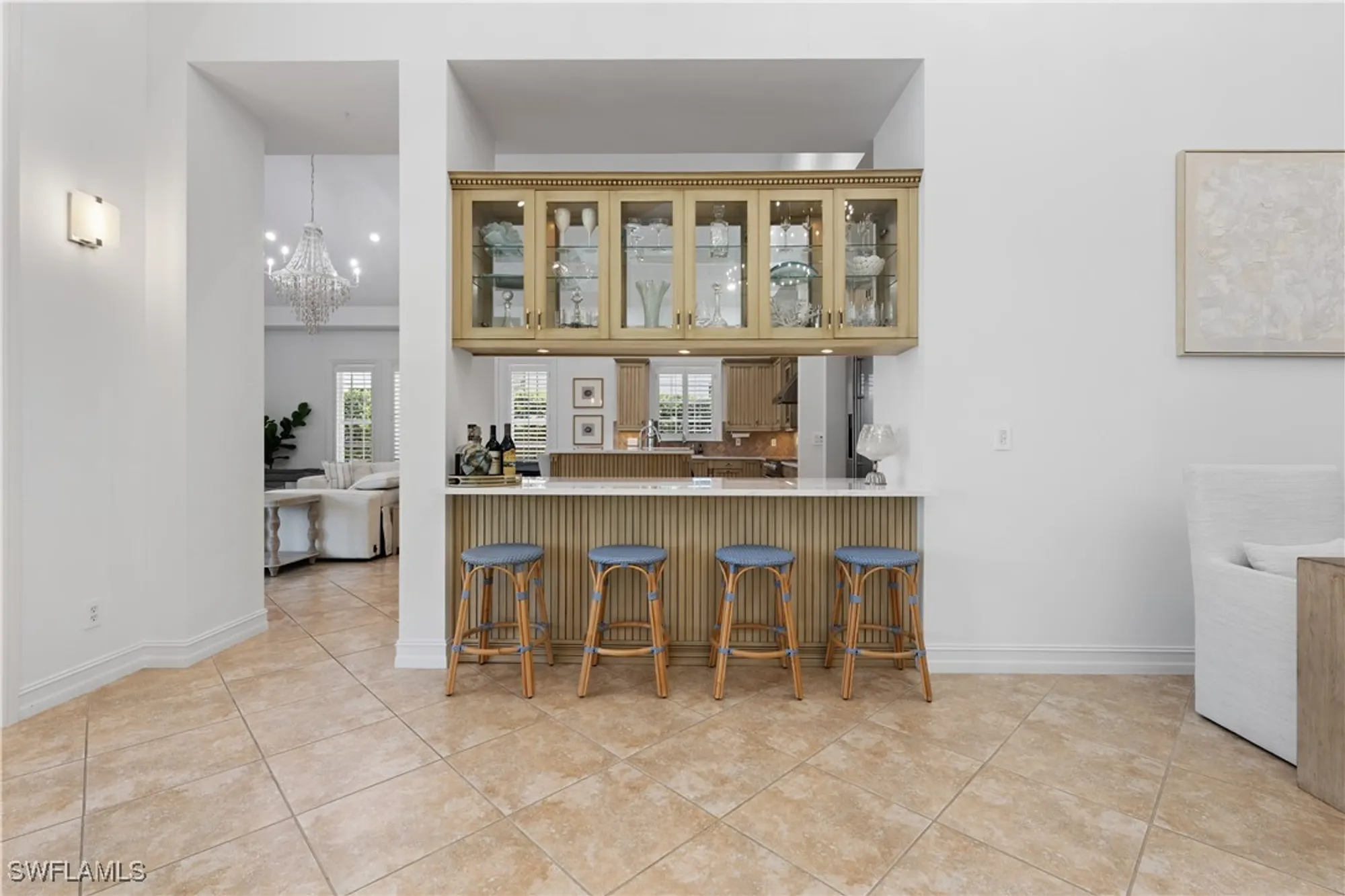 Property Slideshow image 16 of 34 | 505 harbour dr, Naples, FL, 34103