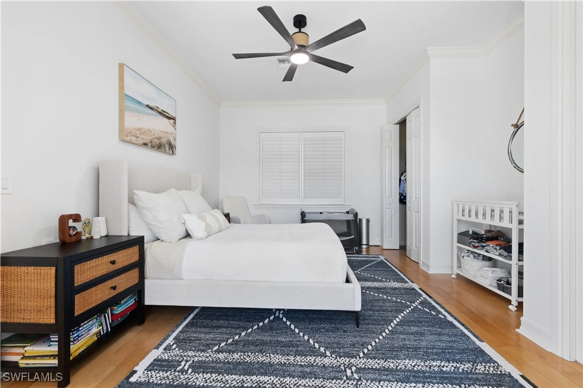 Property Slideshow image 17 of 34 | 505 harbour dr, Naples, FL, 34103