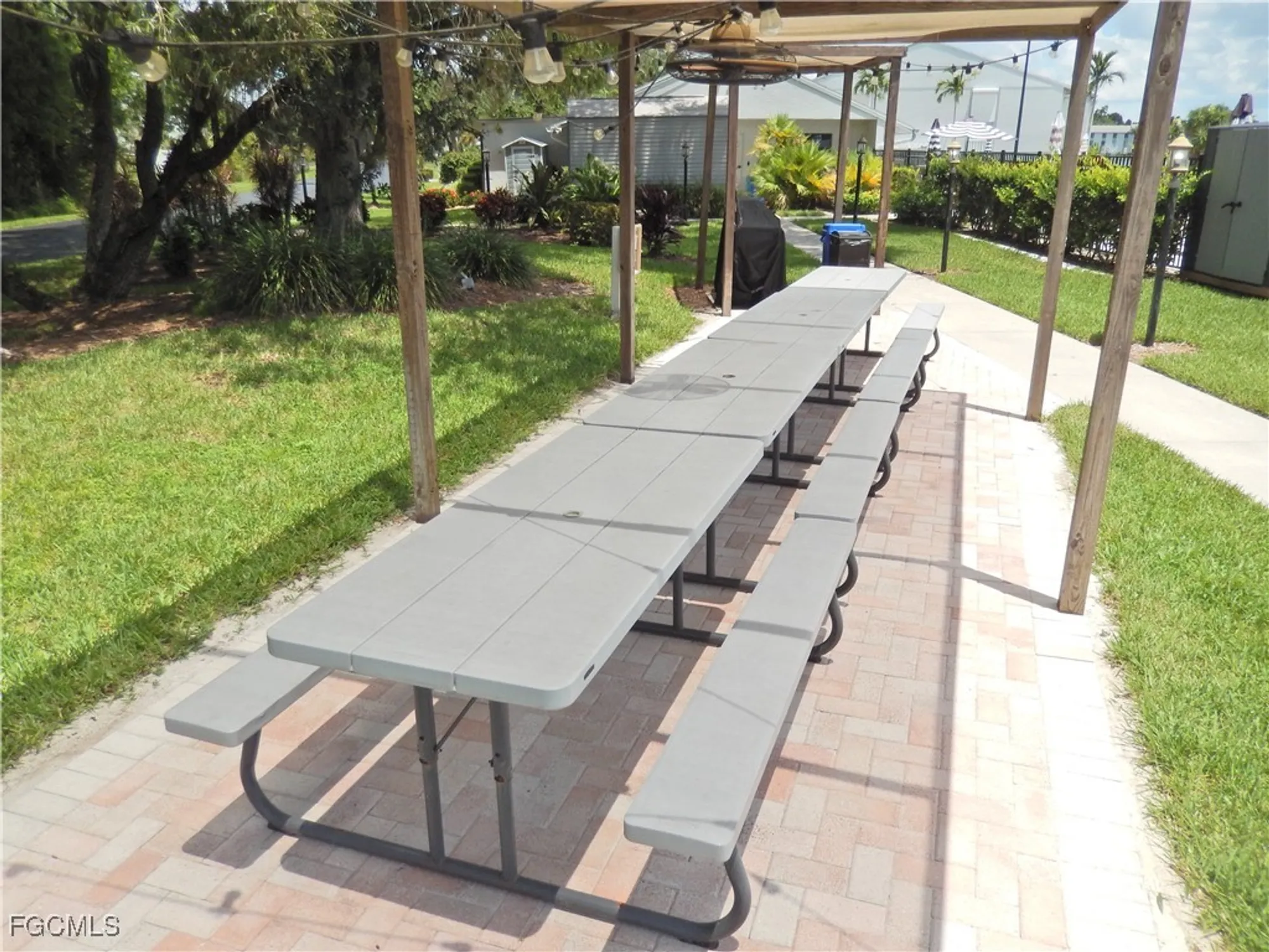 Property Slideshow image 34 of 46 | 9620 villa dr 4, Fort Myers, FL, 33905