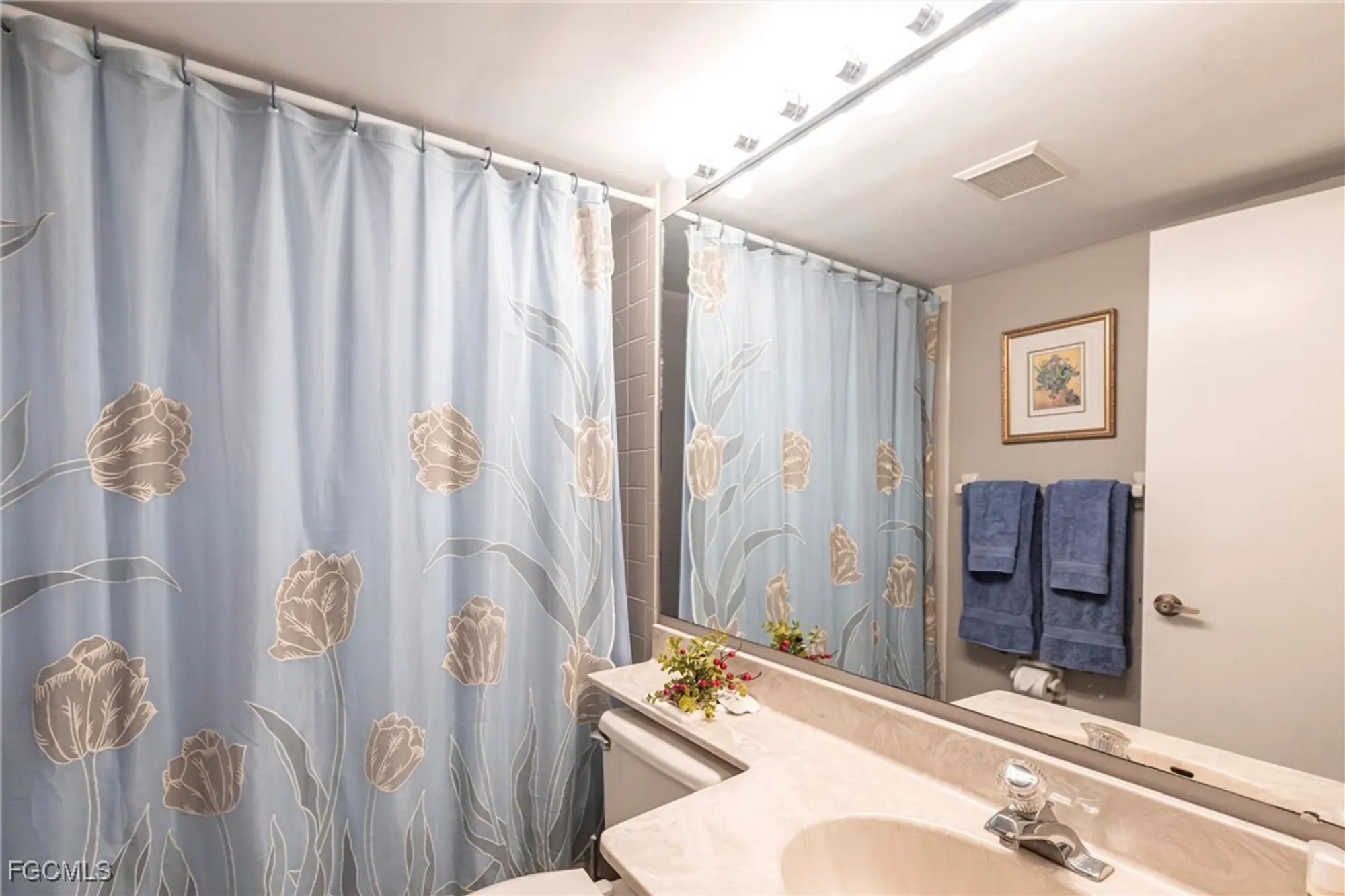 Property Slideshow image 16 of 34 | 5665 trailwinds dr 615, Fort Myers, FL, 33907