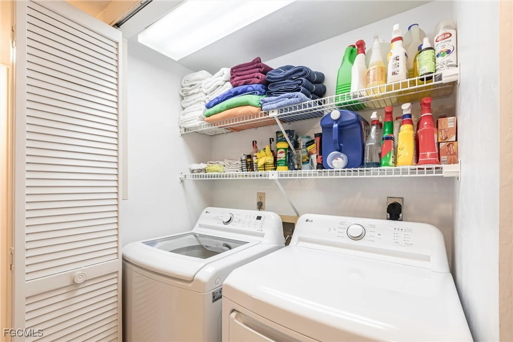 Property Slideshow image 23 of 34 | 5665 trailwinds dr 615, Fort Myers, FL, 33907