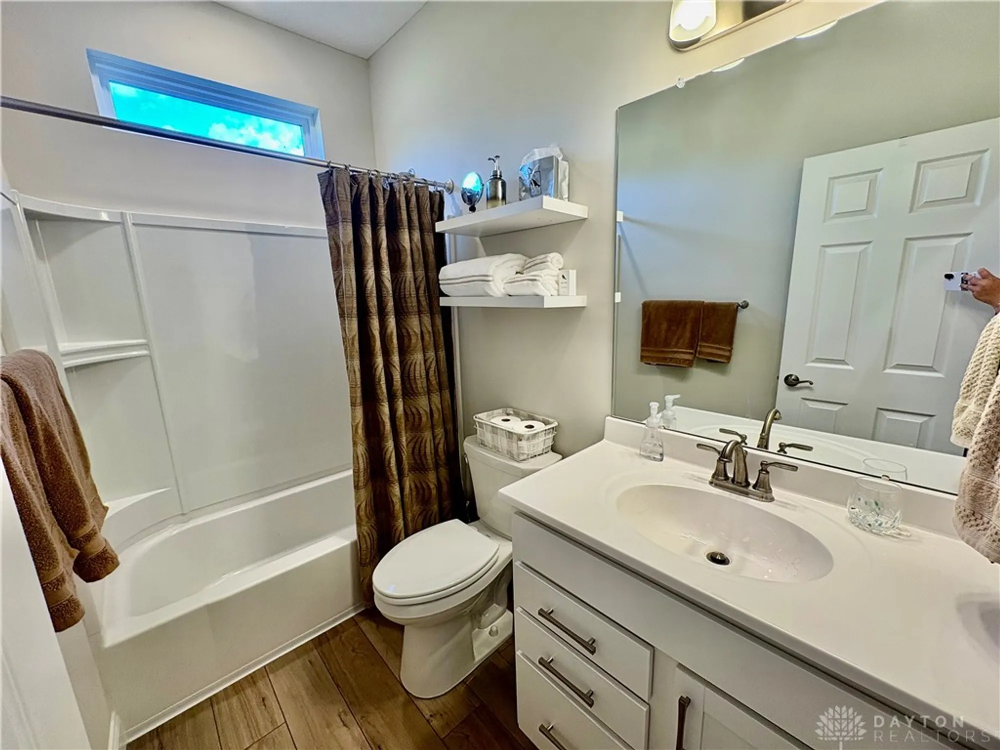 Property Slideshow image 17 of 20 | 4283 ellason ct, Dayton, OH, 45440