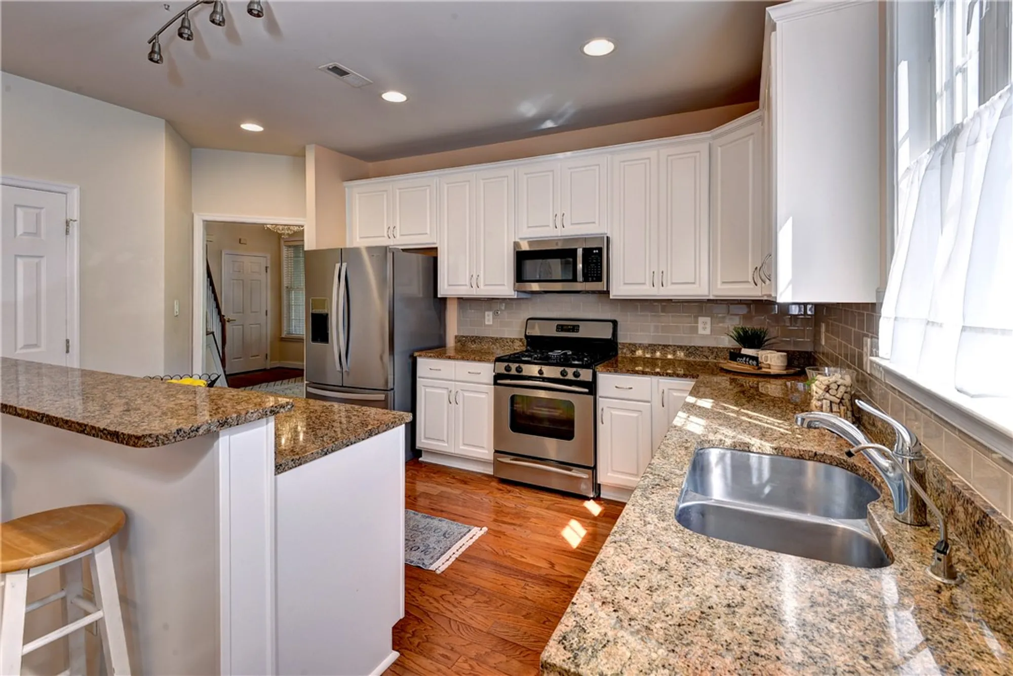 Property Slideshow image 18 of 39 | 4756 winterberry ct, Williamsburg, VA, 23188