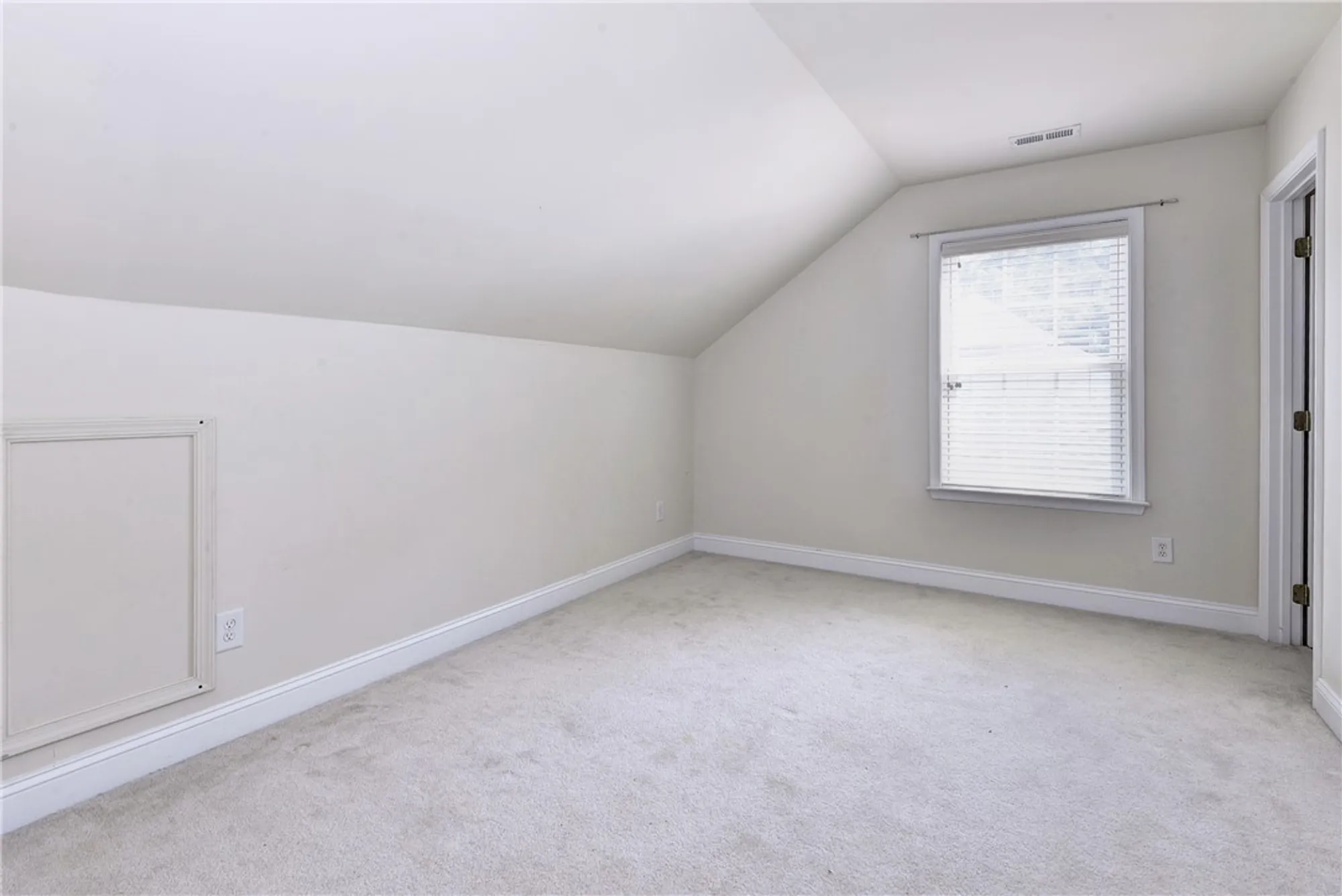 Property Slideshow image 28 of 39 | 4756 winterberry ct, Williamsburg, VA, 23188