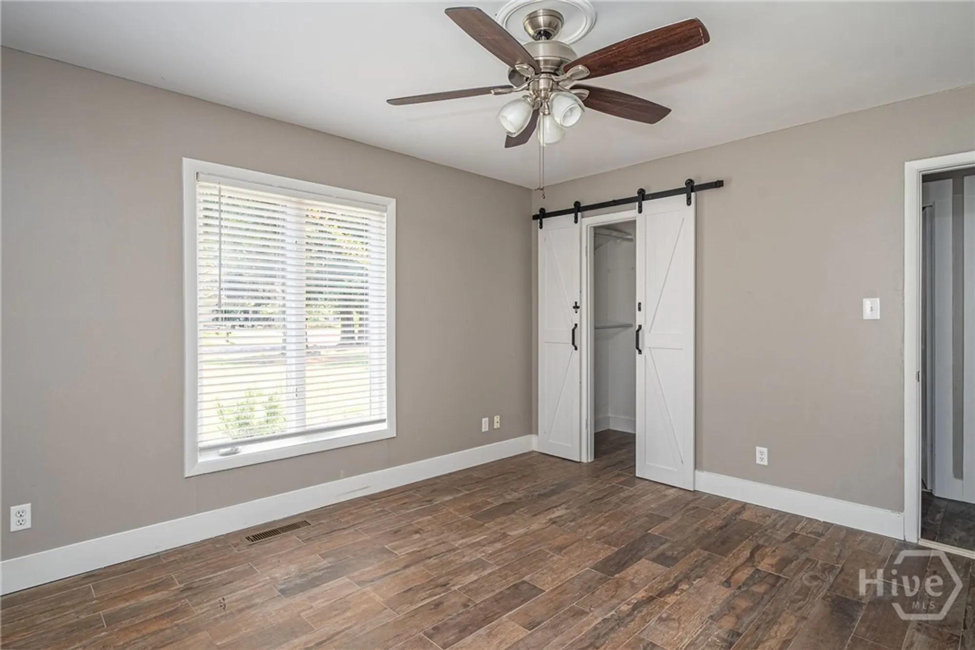 Property Slideshow image 19 of 29 | 22 monastery rd, Savannah, GA, 31411