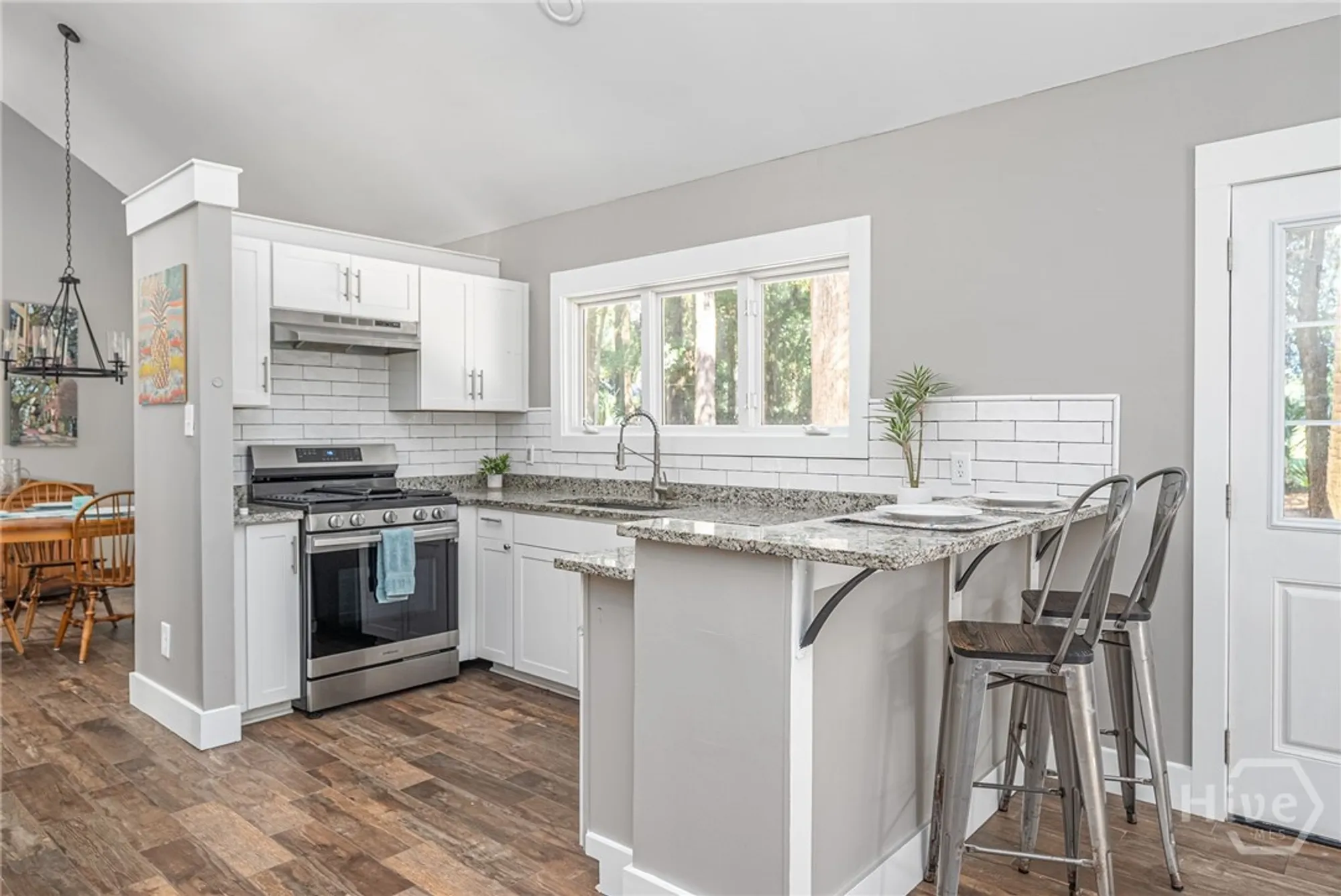 Property Slideshow image 13 of 29 | 22 monastery rd, Savannah, GA, 31411