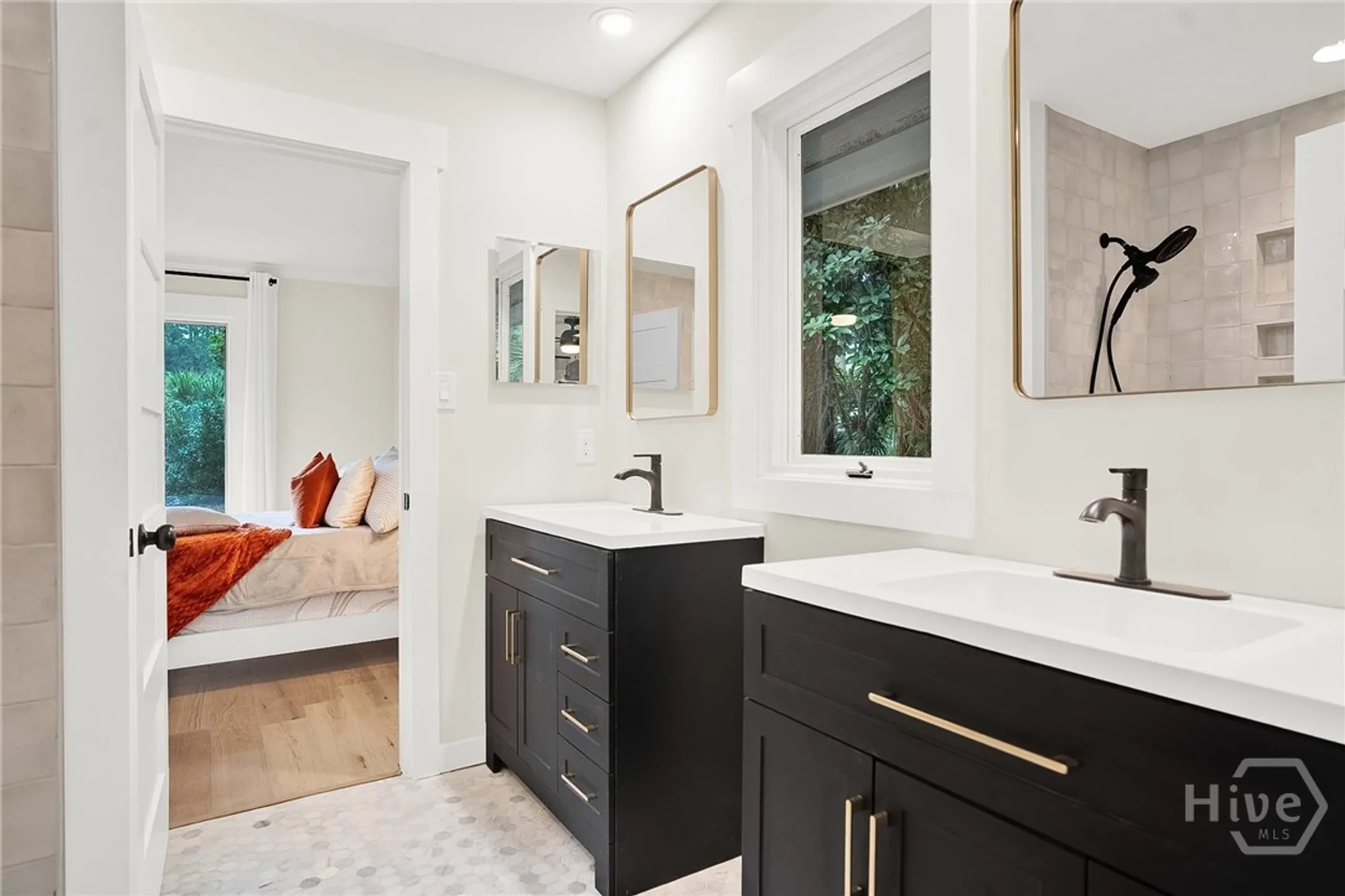 Property Slideshow image 17 of 26 | 138 mercer rd, Savannah, GA, 31411