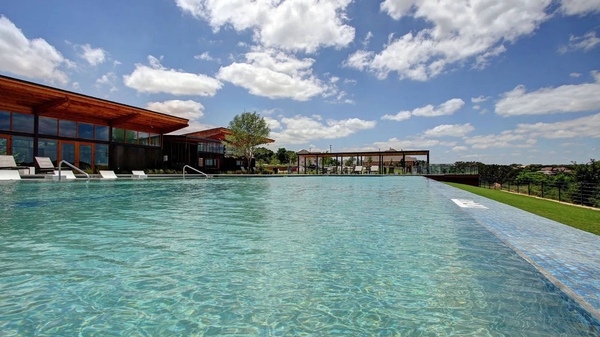 Property Slideshow image 10 of 32 | 513 sundance ln, Georgetown, TX, 78633