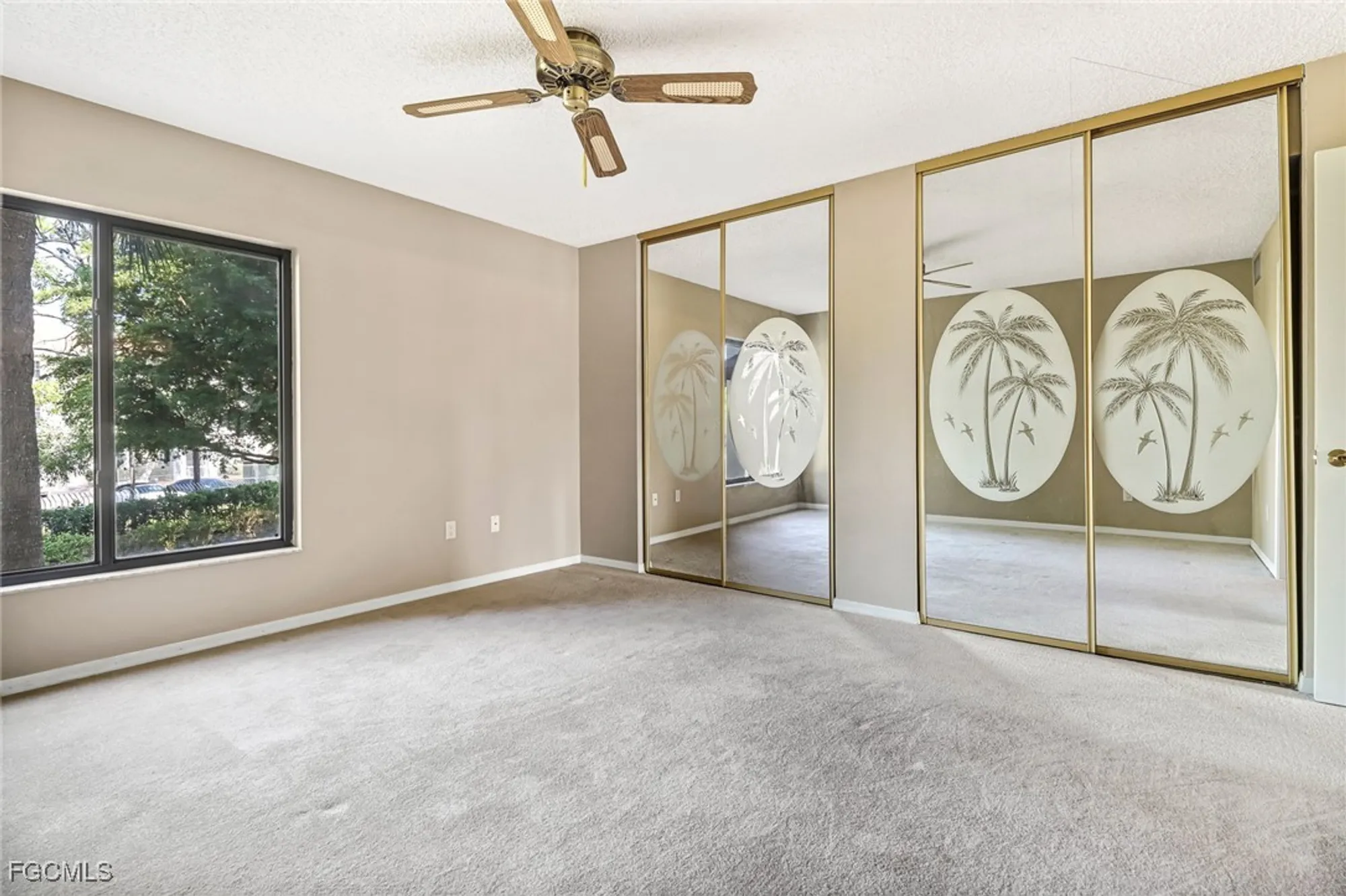 Property Slideshow image 16 of 35 | 7430 lake breeze dr 206, Fort Myers, FL, 33907