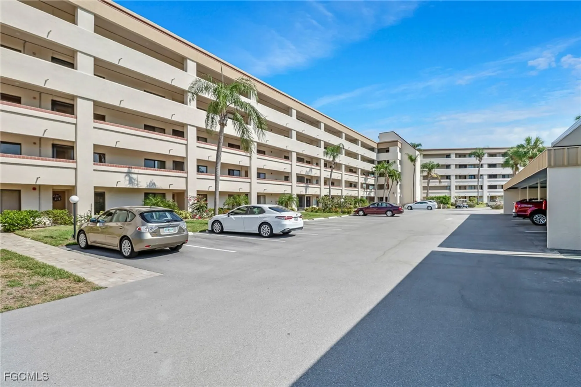 Property Slideshow image 34 of 35 | 7430 lake breeze dr 206, Fort Myers, FL, 33907