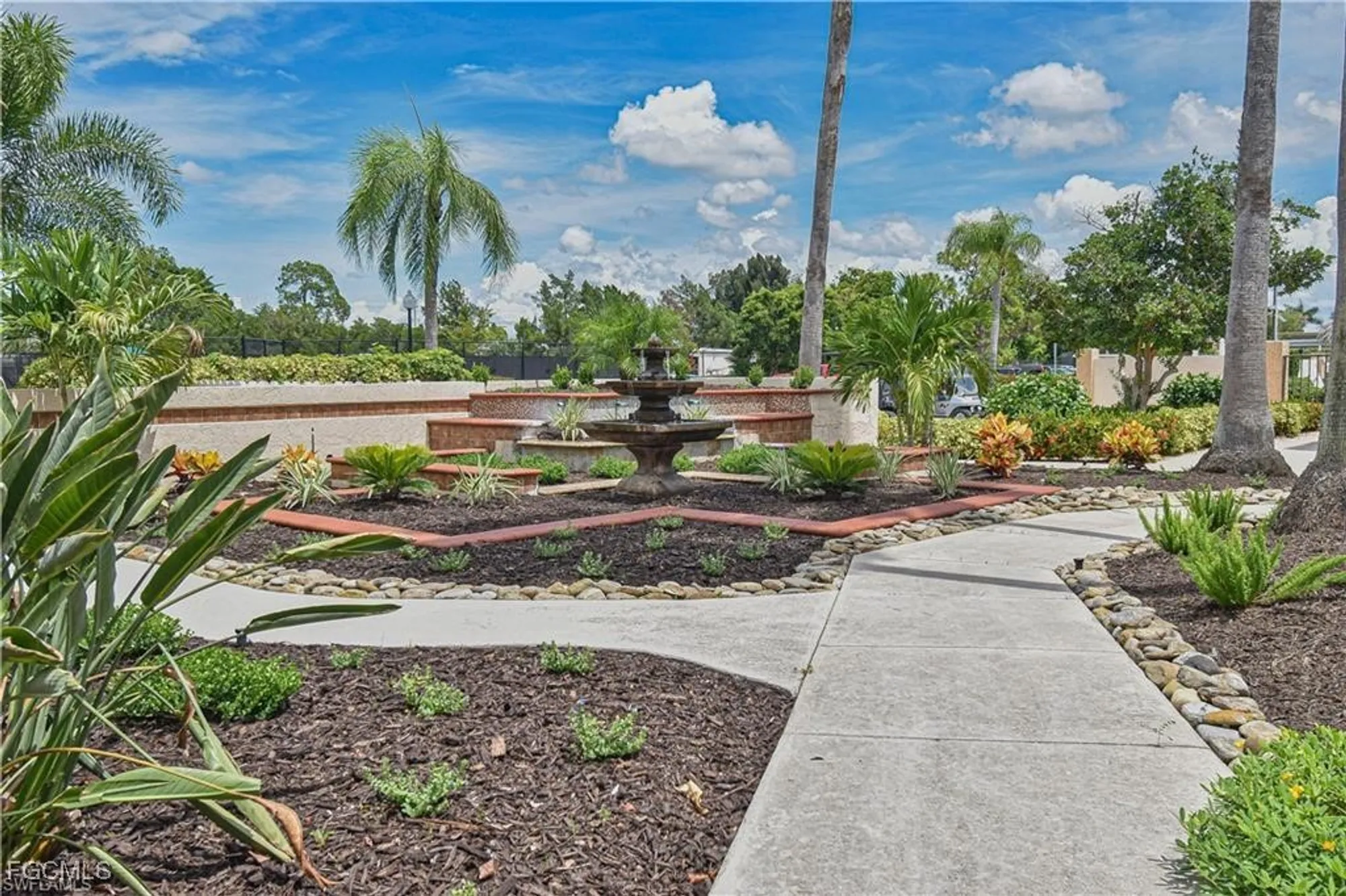 Property Slideshow image 32 of 35 | 7430 lake breeze dr 206, Fort Myers, FL, 33907