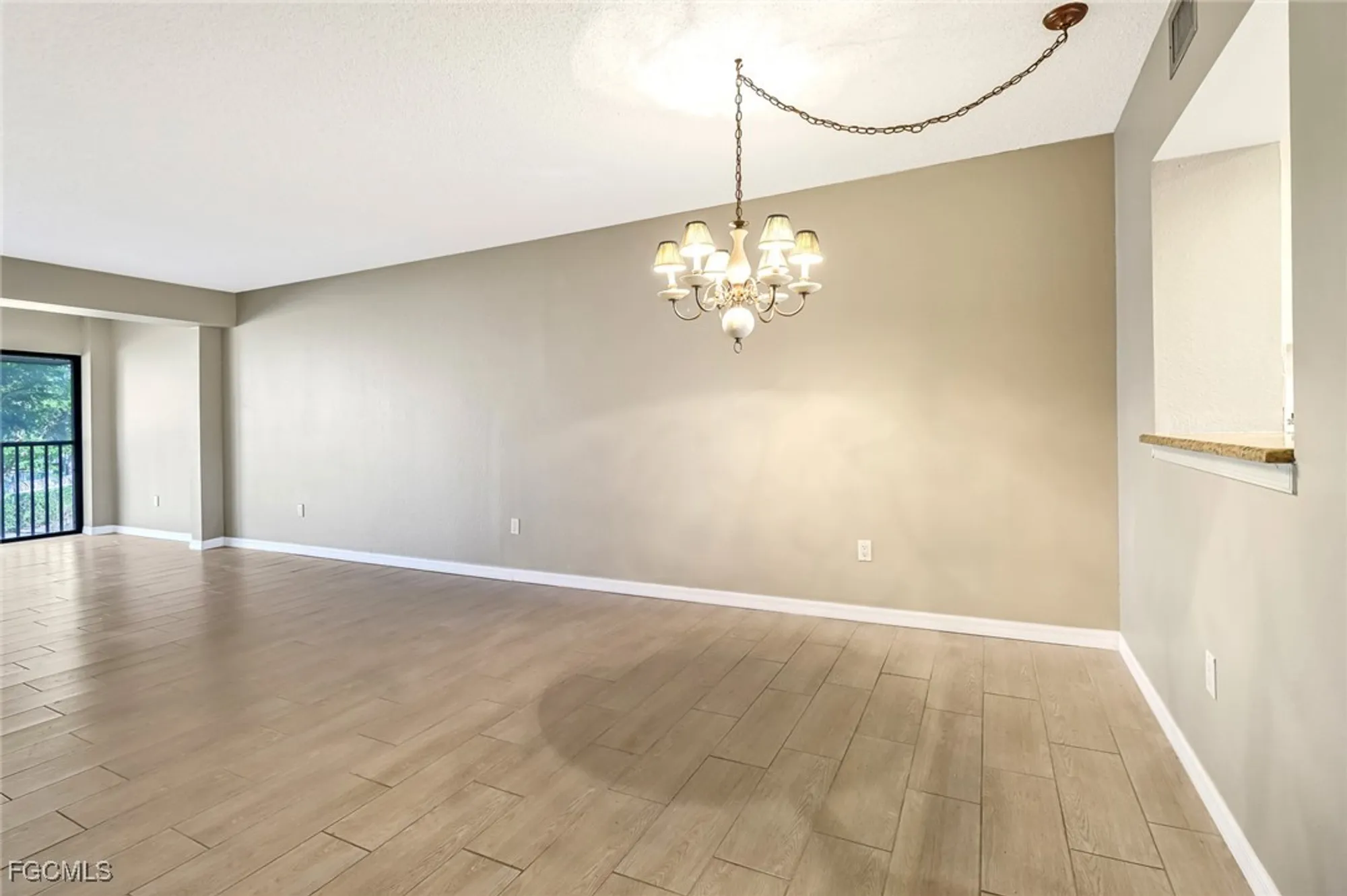 Property Slideshow image 6 of 35 | 7430 lake breeze dr 206, Fort Myers, FL, 33907