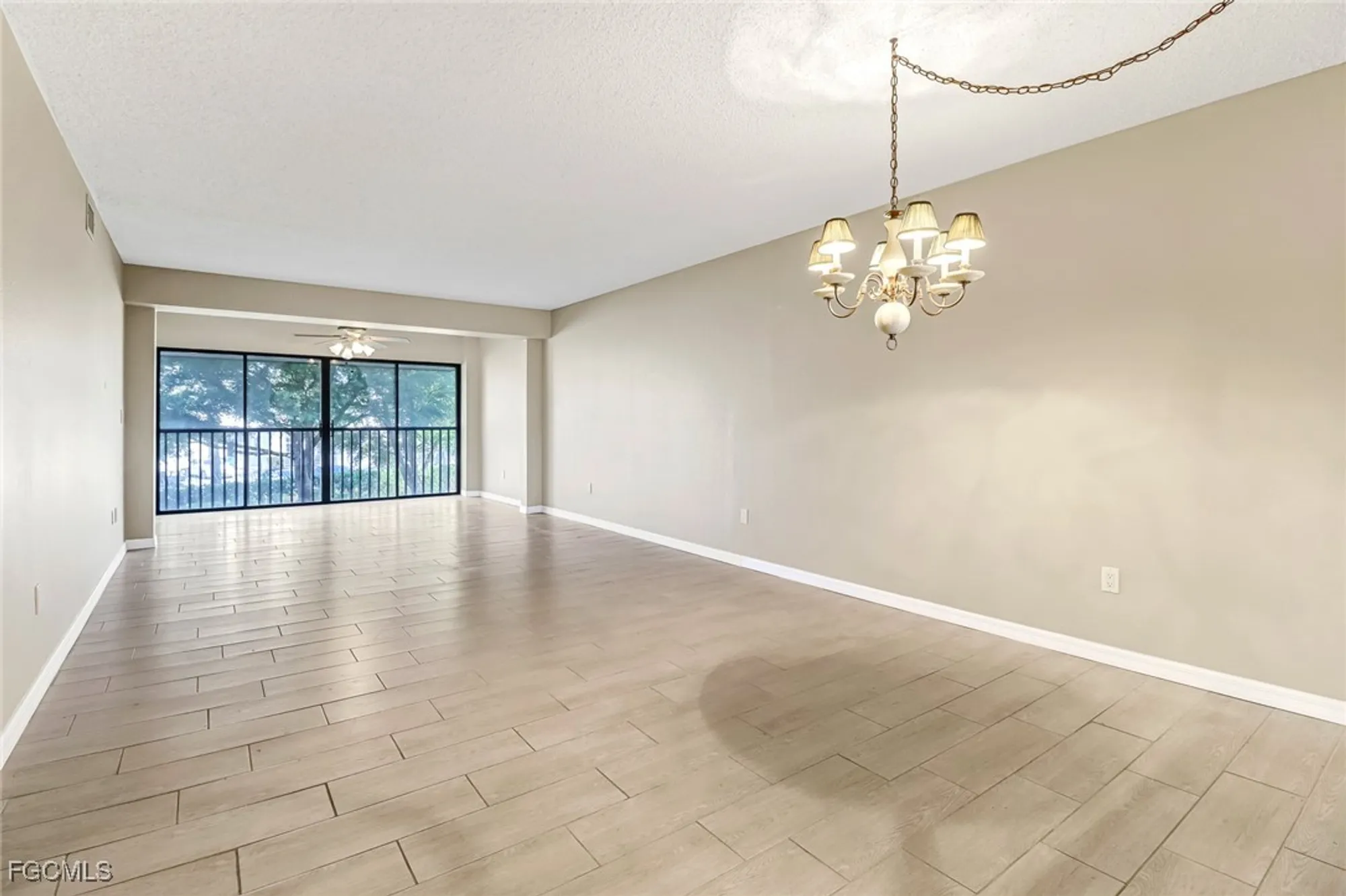 Property Slideshow image 7 of 35 | 7430 lake breeze dr 206, Fort Myers, FL, 33907