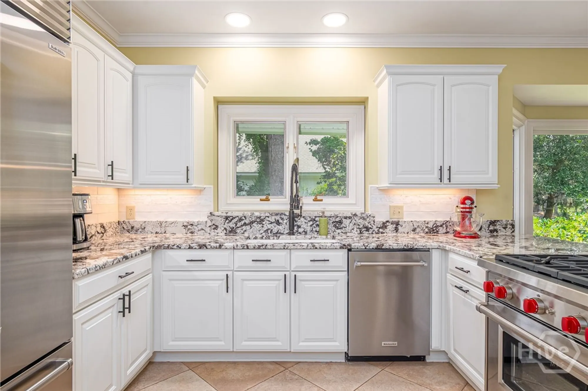 Property Slideshow image 16 of 38 | 31 sweetgum xing, Savannah, GA, 31411
