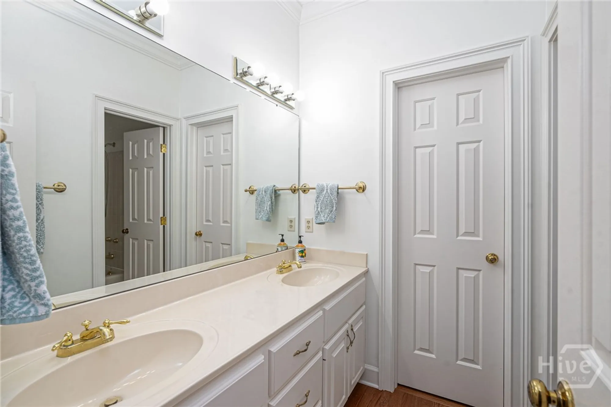 Property Slideshow image 25 of 38 | 31 sweetgum xing, Savannah, GA, 31411