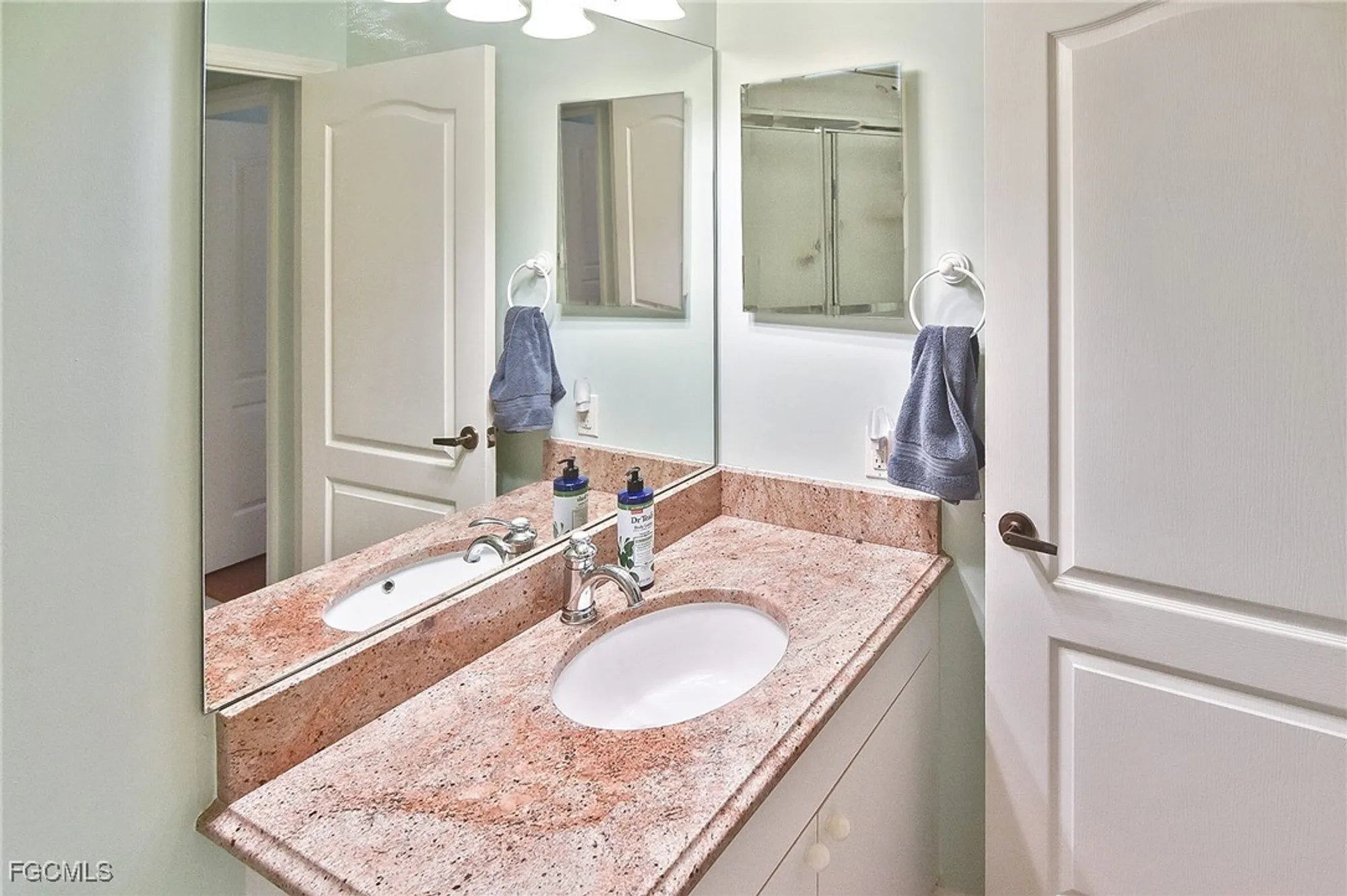 Property Slideshow image 30 of 42 | 8076 queen palm ln 412, Fort Myers, FL, 33966