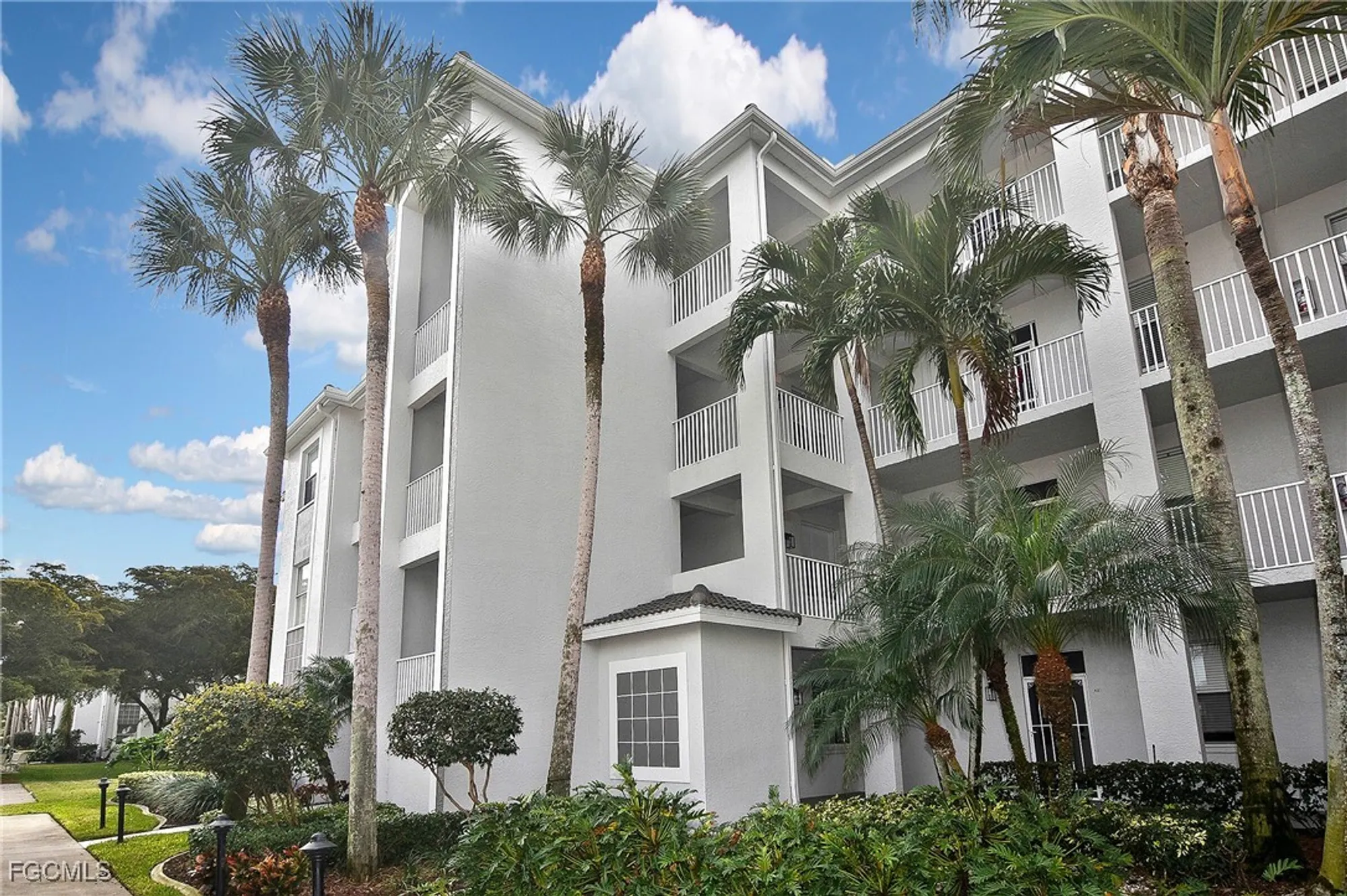Property Slideshow image 42 of 42 | 8076 queen palm ln 412, Fort Myers, FL, 33966