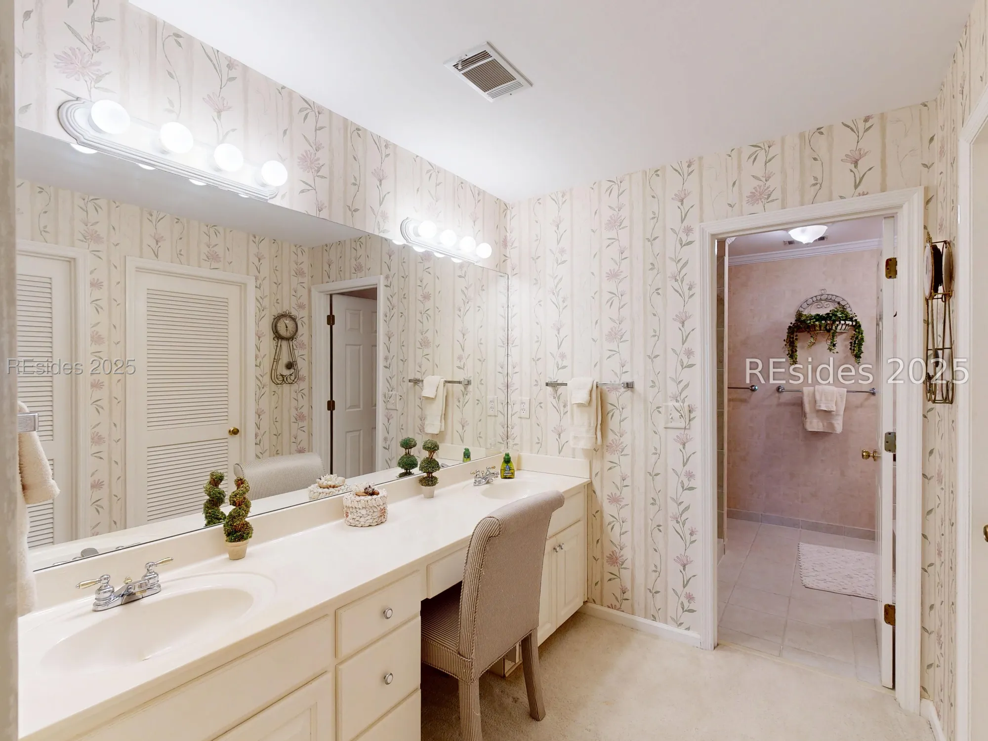 Property Slideshow image 14 of 31 | 71 skull creek dr apt d102, Hilton Head Island, SC, 29926