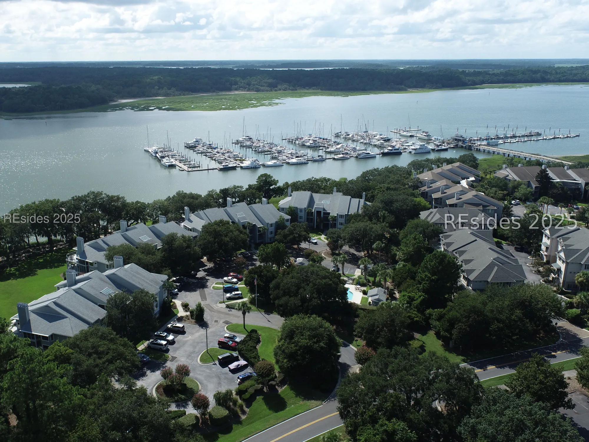 Property Slideshow image 24 of 31 | 71 skull creek dr apt d102, Hilton Head Island, SC, 29926