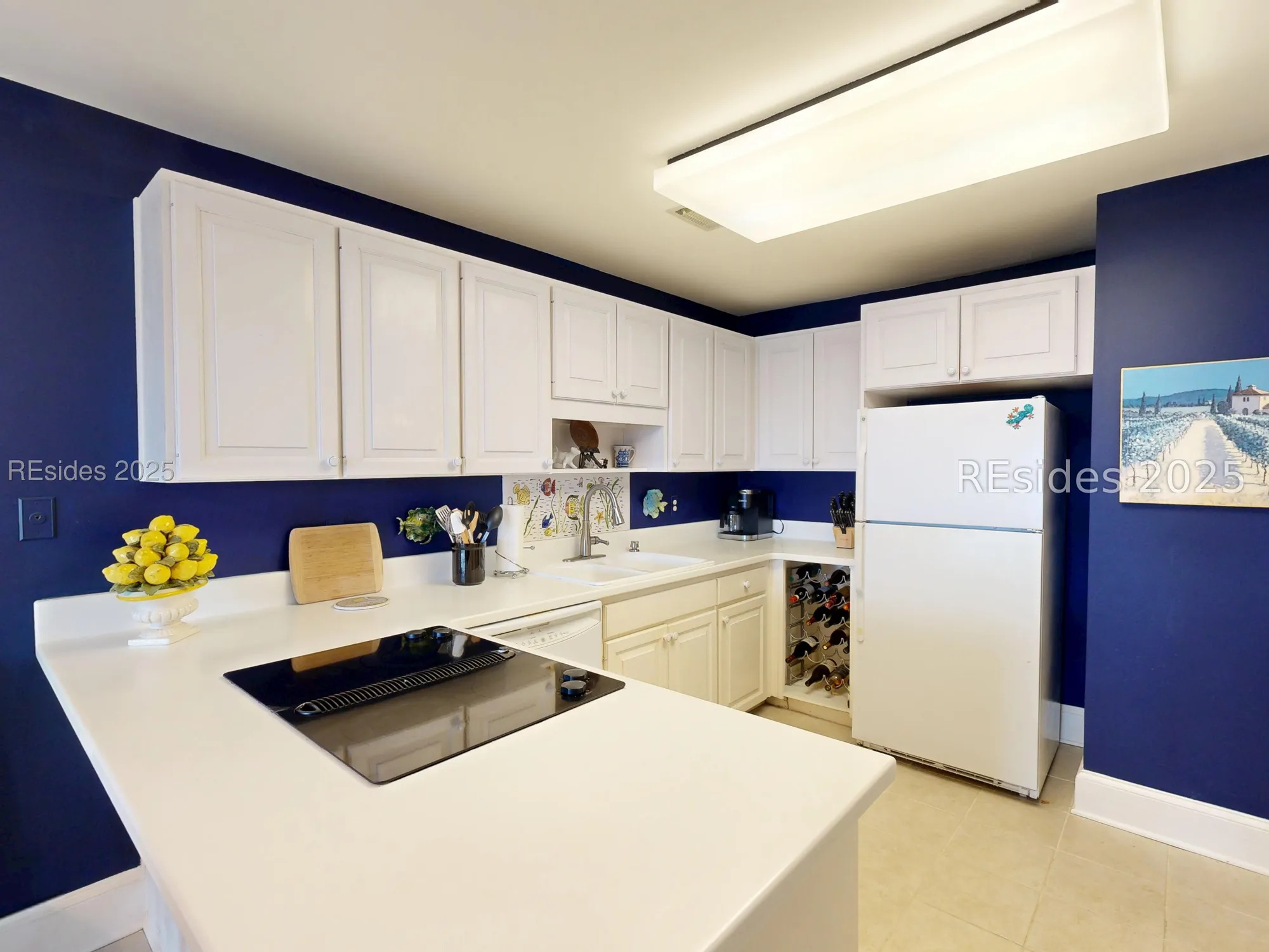 Property Slideshow image 8 of 31 | 71 skull creek dr apt d102, Hilton Head Island, SC, 29926