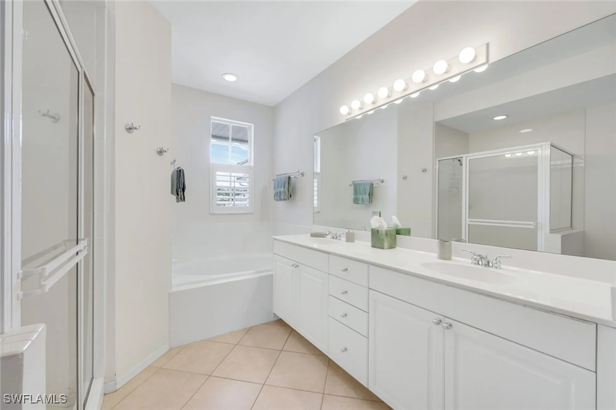 Property Slideshow image 18 of 39 | 26980 montego pointe ct 202, Bonita Springs, FL, 34134