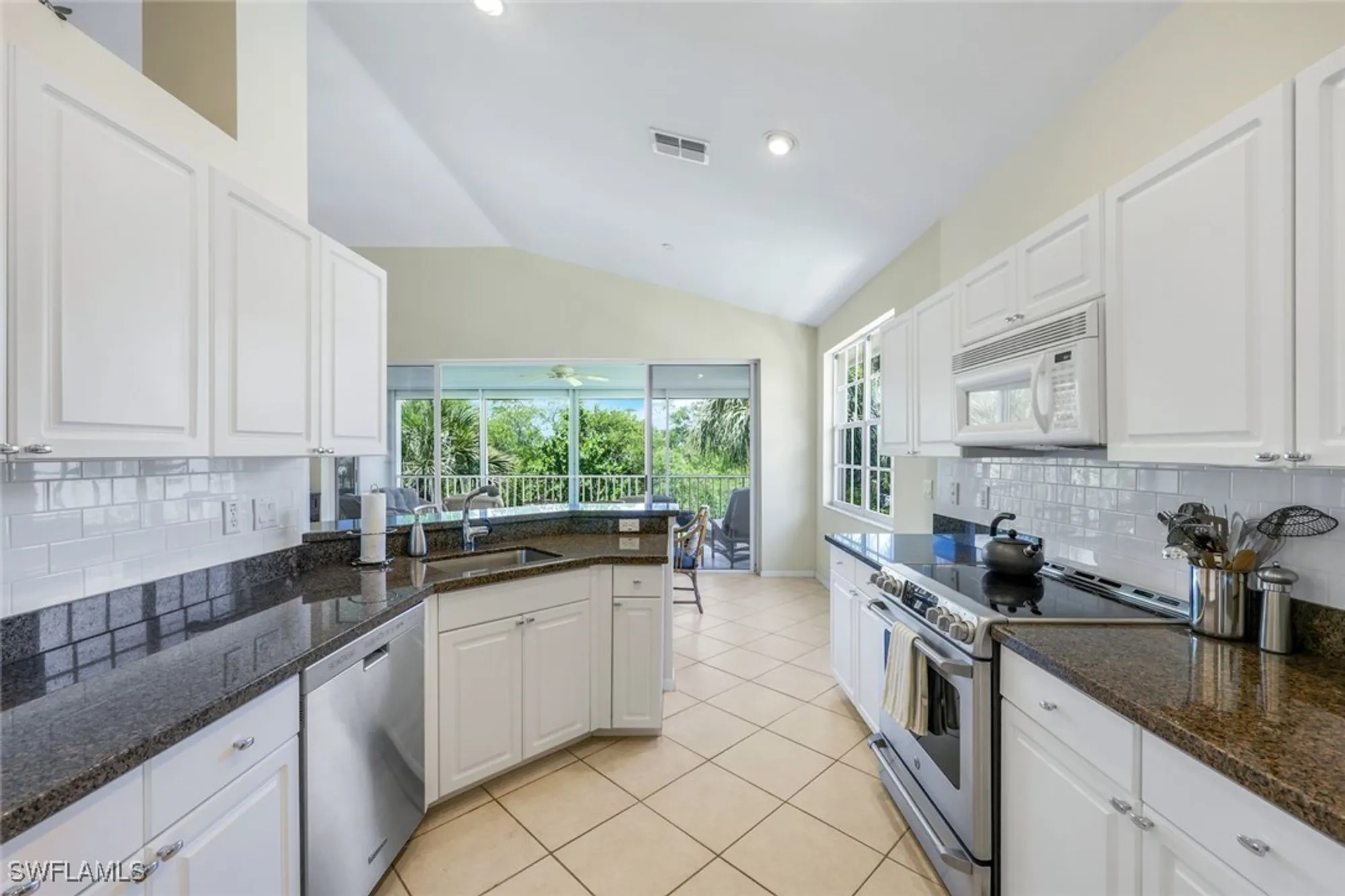 Property Slideshow image 7 of 39 | 26980 montego pointe ct 202, Bonita Springs, FL, 34134