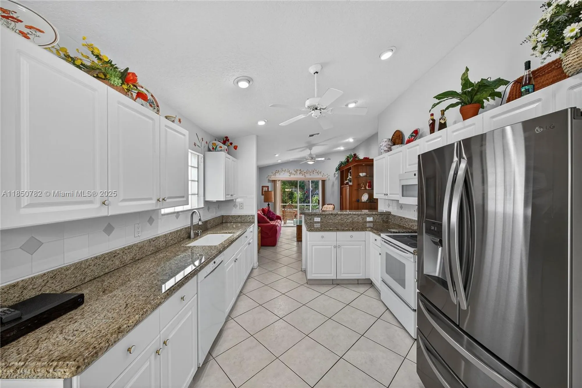 Property Slideshow image 19 of 28 | 11569 pallas dr, Boynton Beach, FL, 33437
