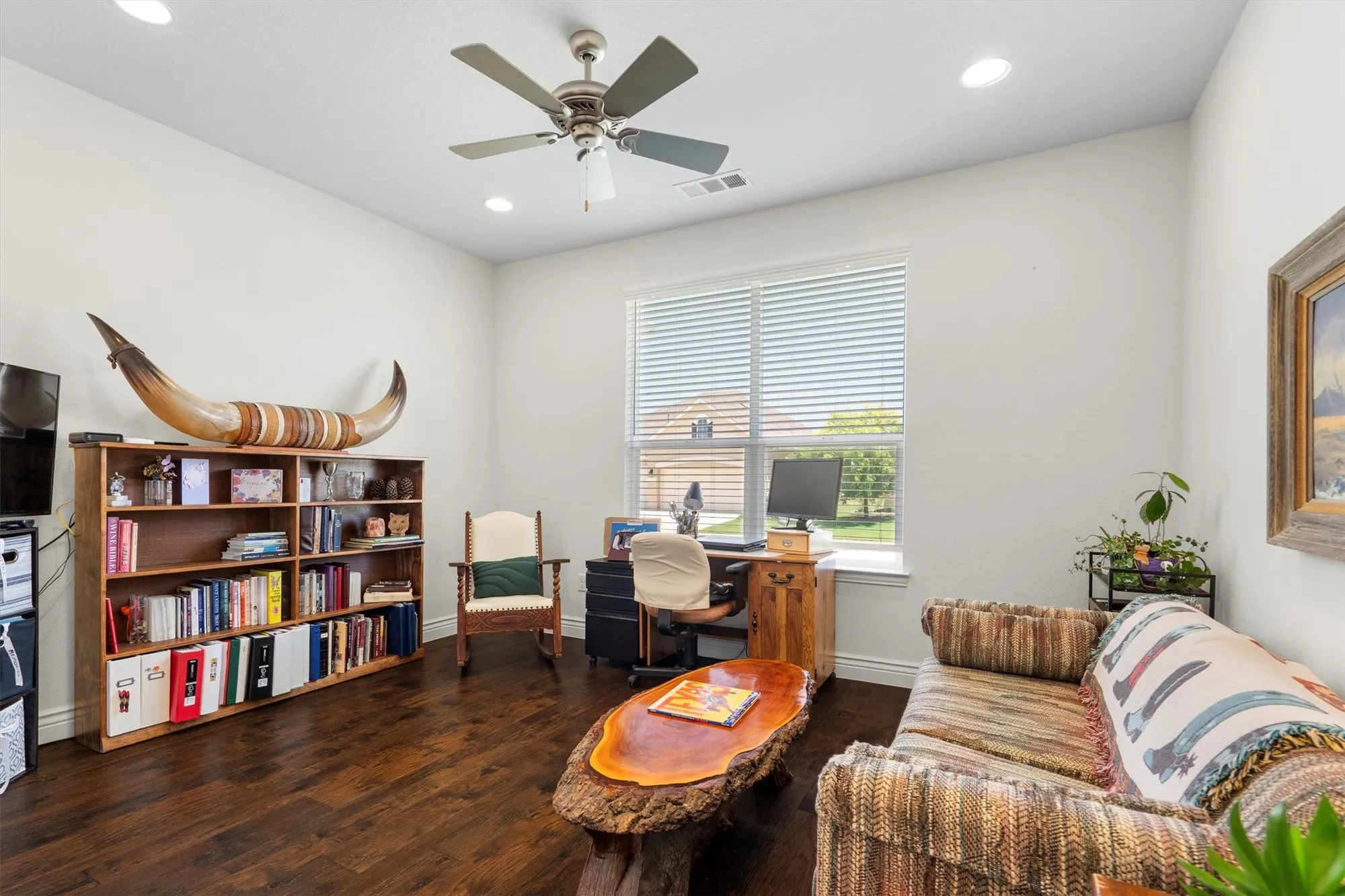 Property Slideshow image 26 of 40 | 9700 blackwood dr, Denton, TX, 76207