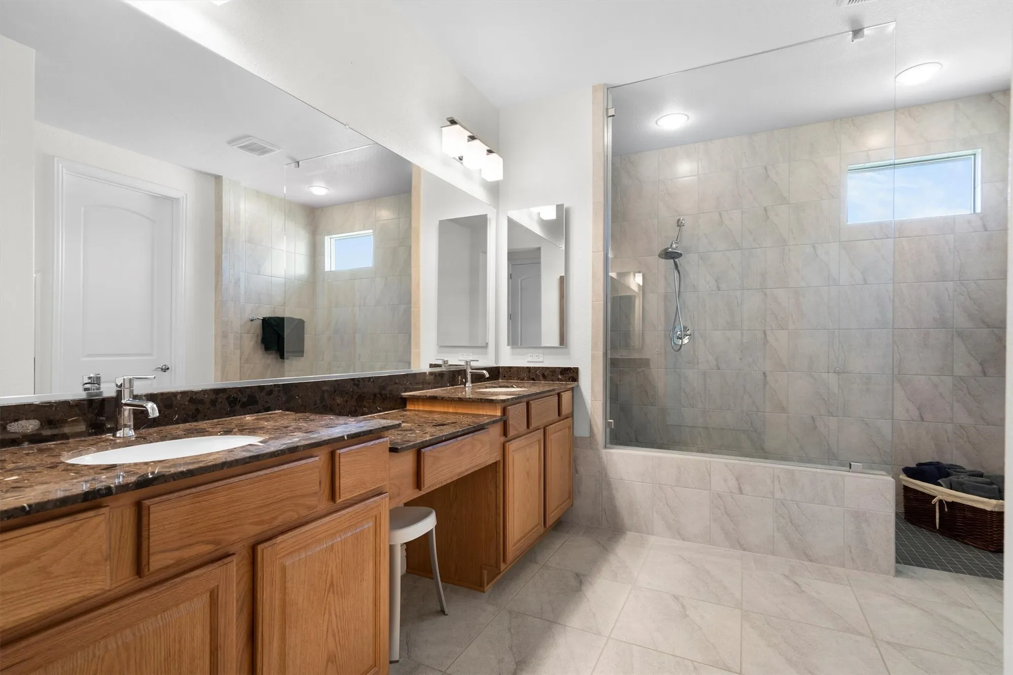 Property Slideshow image 23 of 40 | 9700 blackwood dr, Denton, TX, 76207