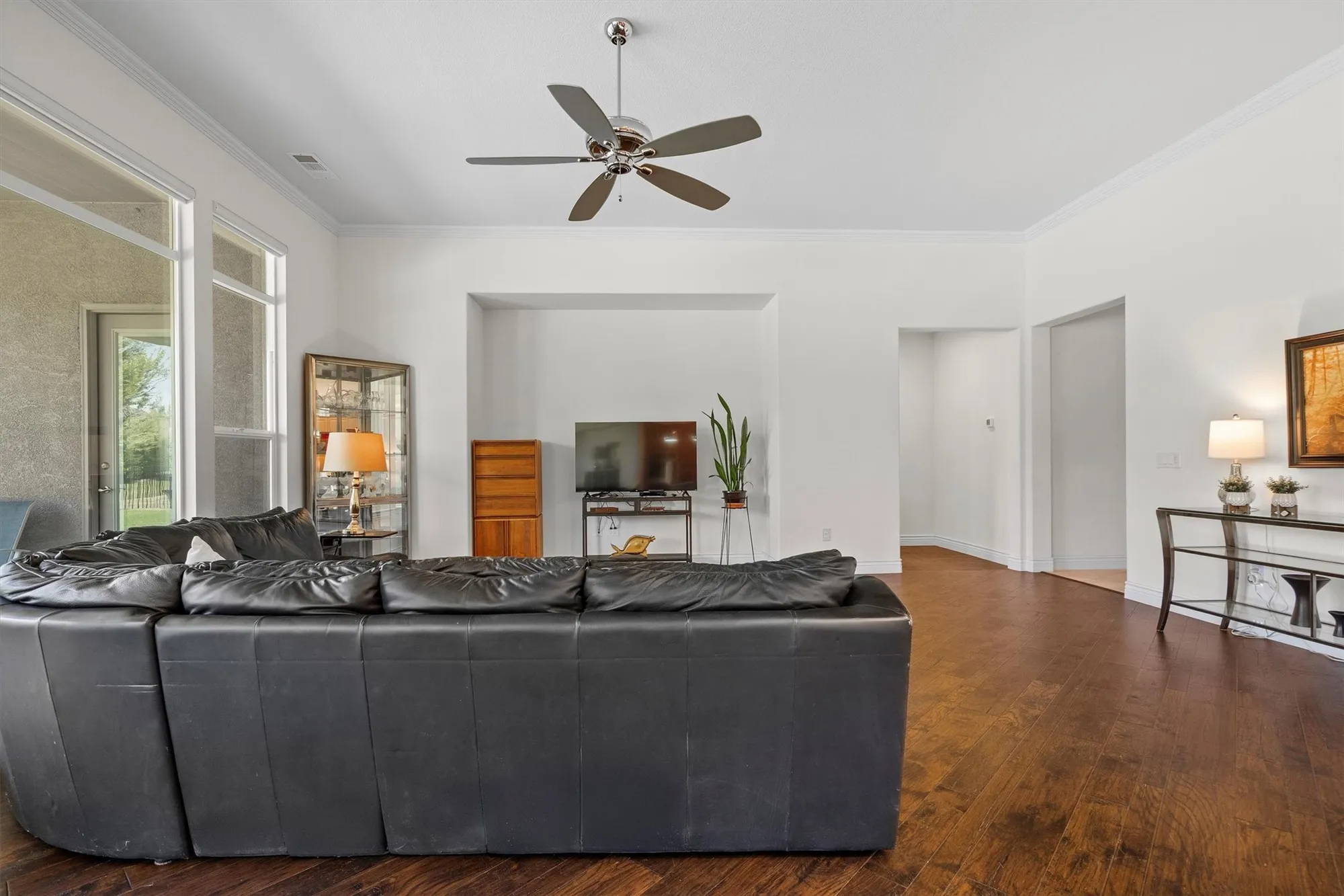 Property Slideshow image 5 of 40 | 9700 blackwood dr, Denton, TX, 76207