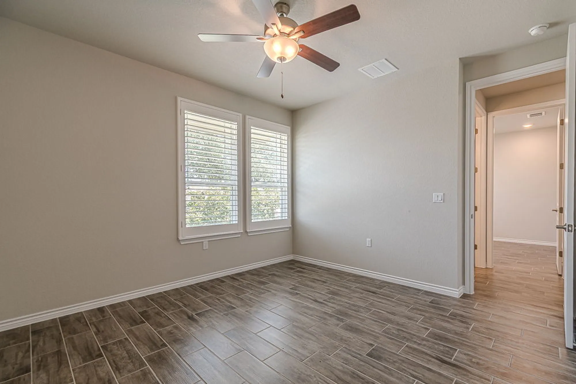Property Slideshow image 16 of 30 | 205 eagle dr # 101, San Marcos, TX, 78666
