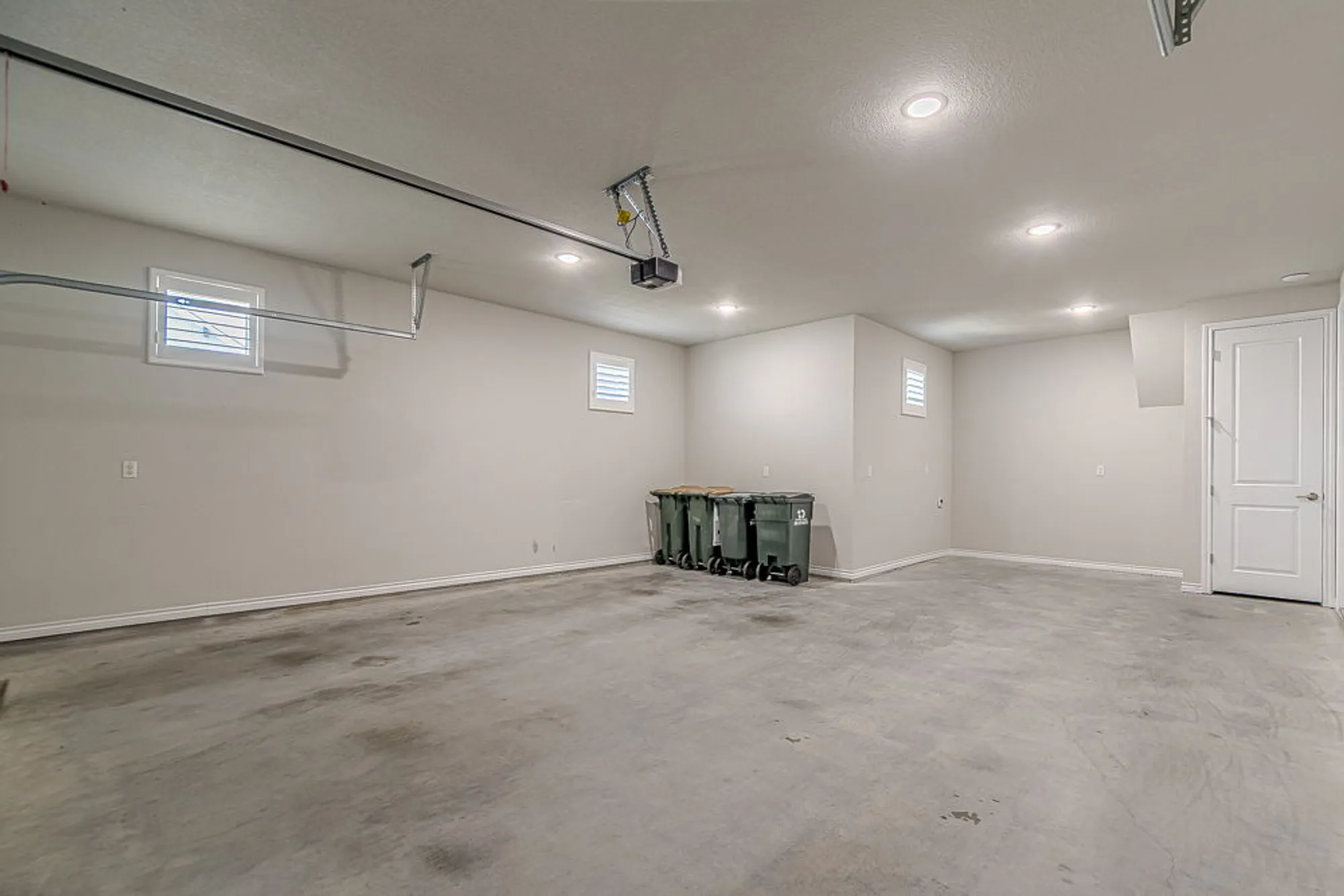 Property Slideshow image 21 of 30 | 205 eagle dr # 101, San Marcos, TX, 78666