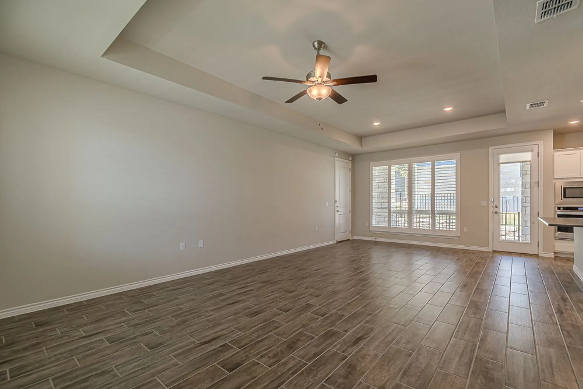 Property Slideshow image 4 of 30 | 205 eagle dr # 101, San Marcos, TX, 78666