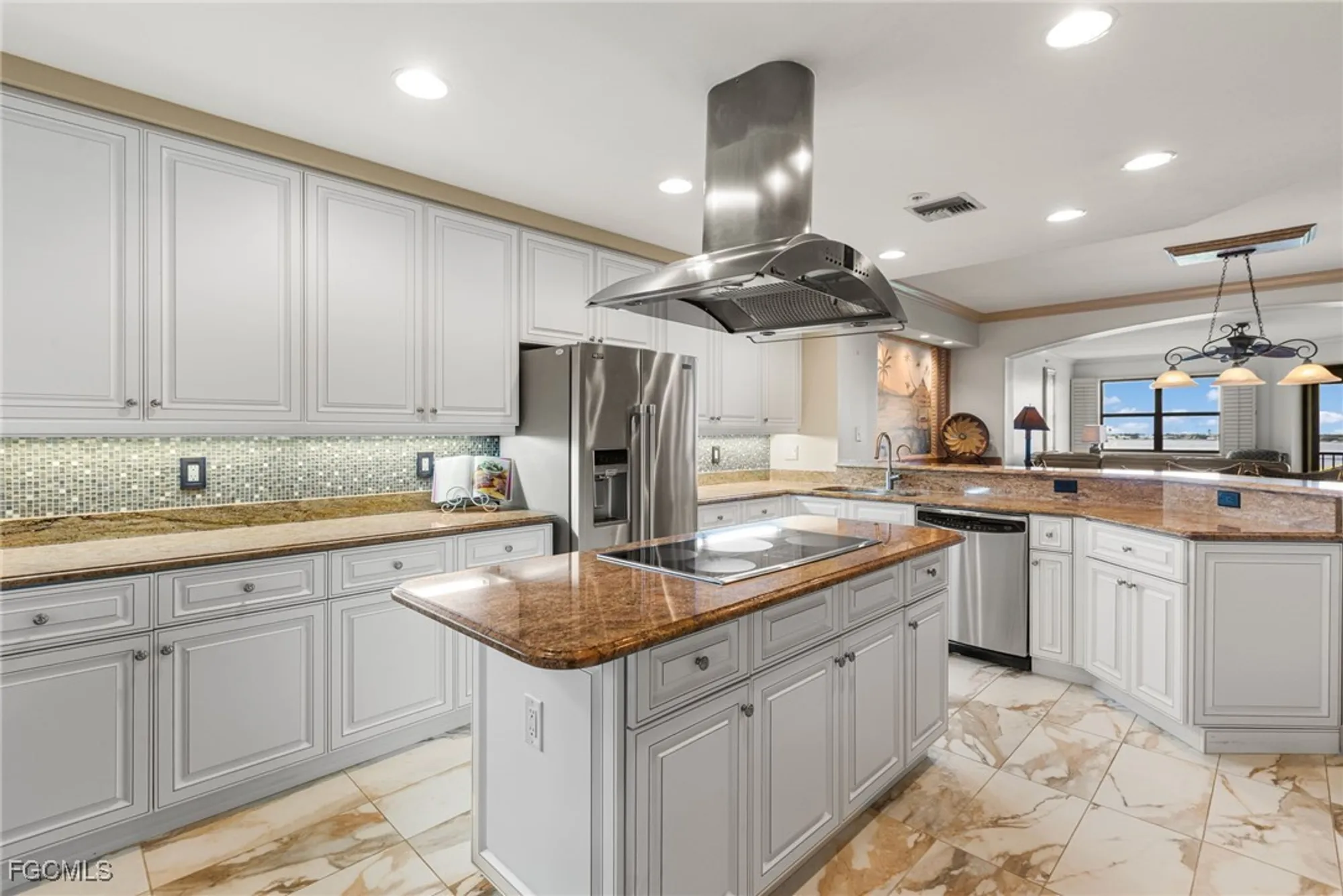 Property Slideshow image 12 of 50 | 11600 court of palms 204, Fort Myers, FL, 33908