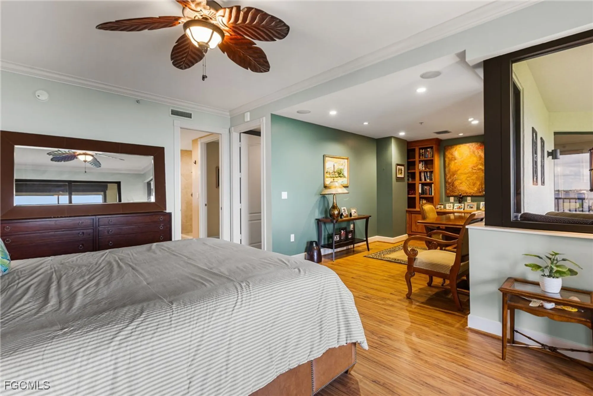 Property Slideshow image 24 of 50 | 11600 court of palms 204, Fort Myers, FL, 33908