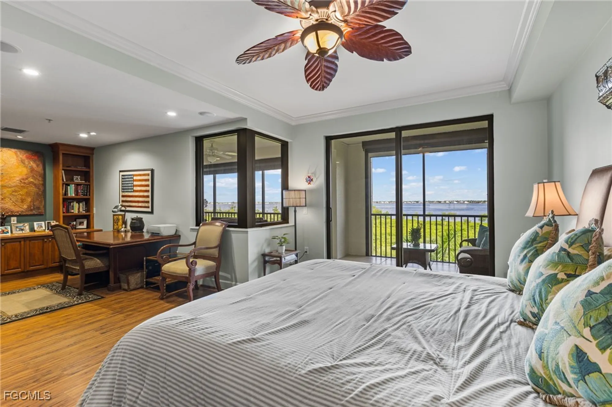 Property Slideshow image 21 of 50 | 11600 court of palms 204, Fort Myers, FL, 33908