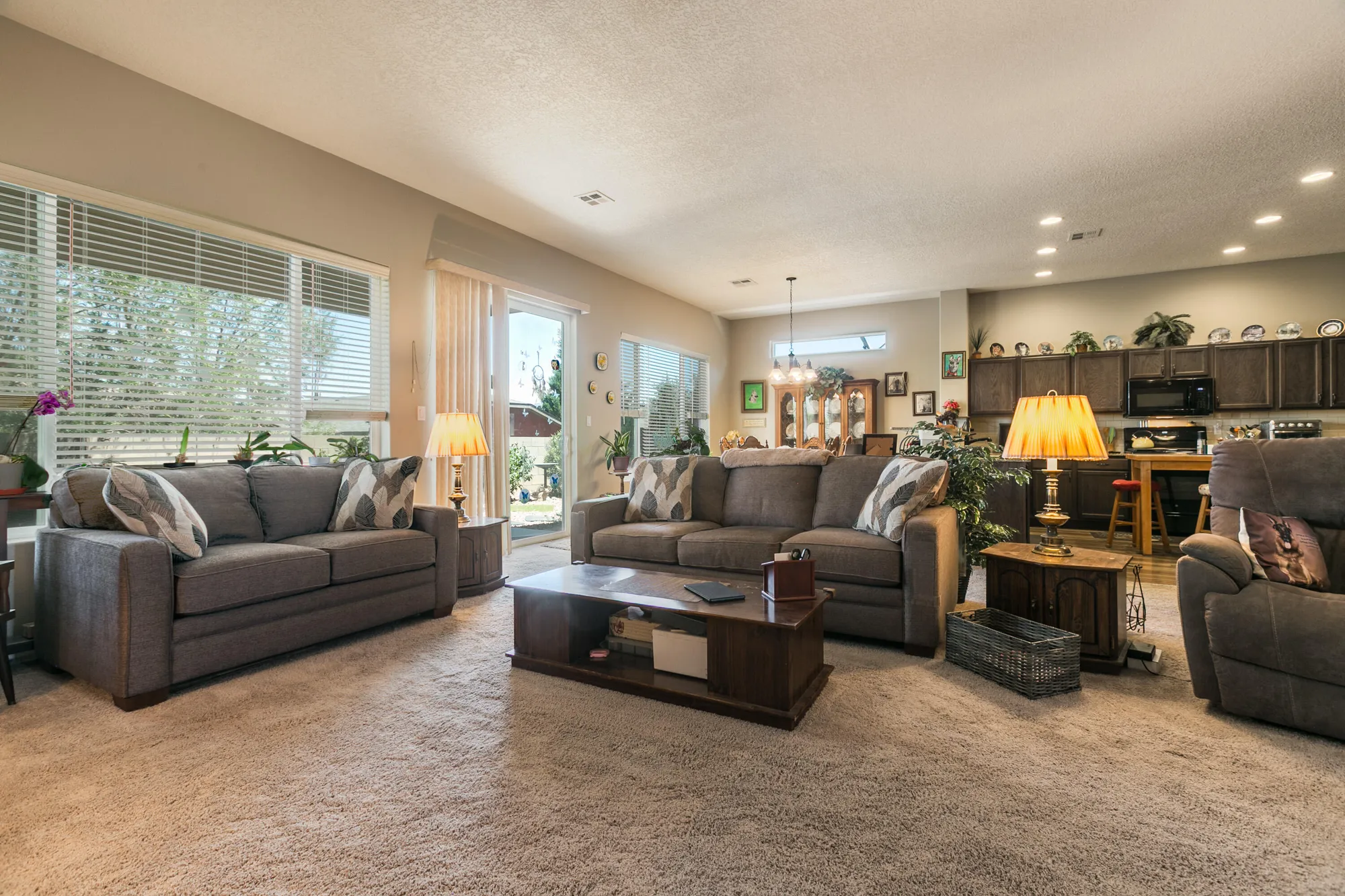 Property Slideshow image 8 of 41 | 4070 mora river ave, Los Lunas, NM, 87031