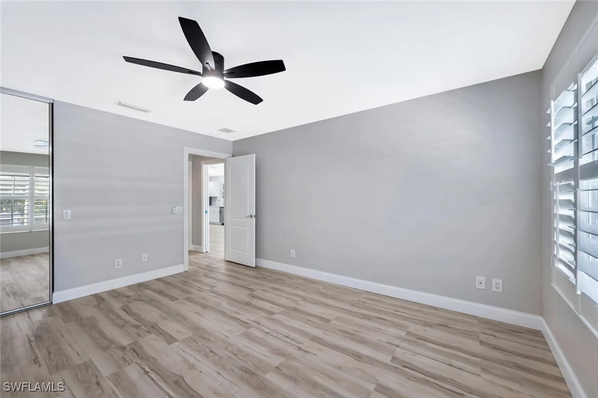 Property Slideshow image 14 of 38 | 3408 cayman ln, Naples, FL, 34119