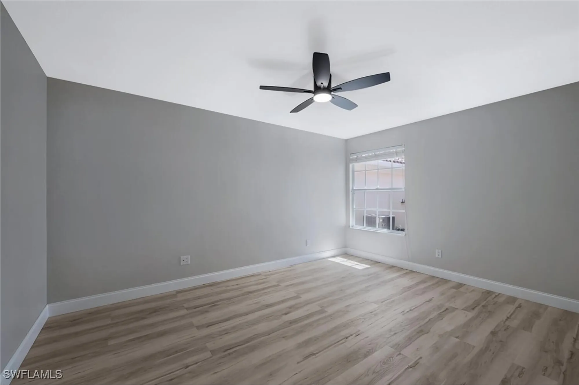 Property Slideshow image 18 of 38 | 3408 cayman ln, Naples, FL, 34119