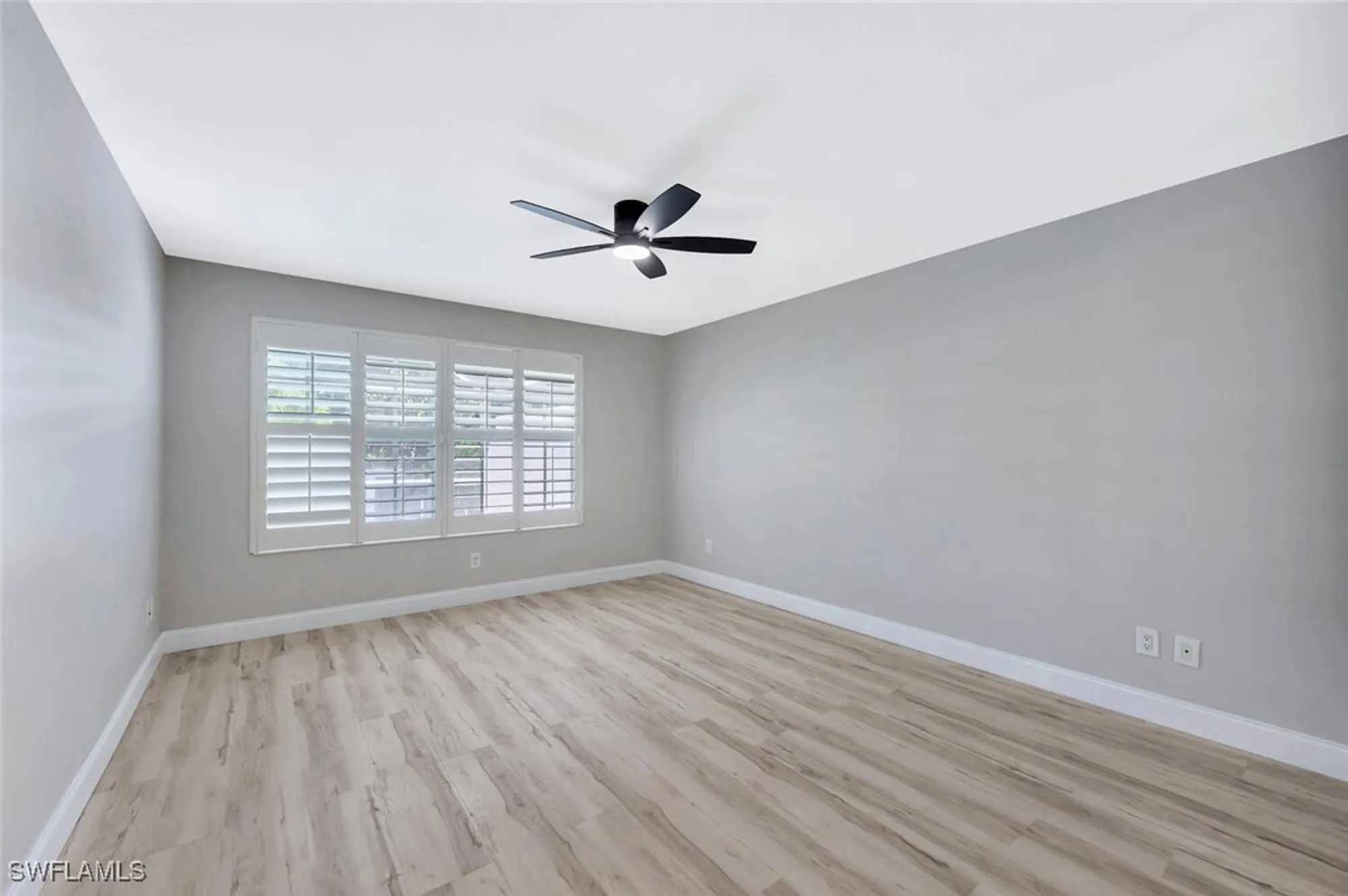 Property Slideshow image 13 of 38 | 3408 cayman ln, Naples, FL, 34119