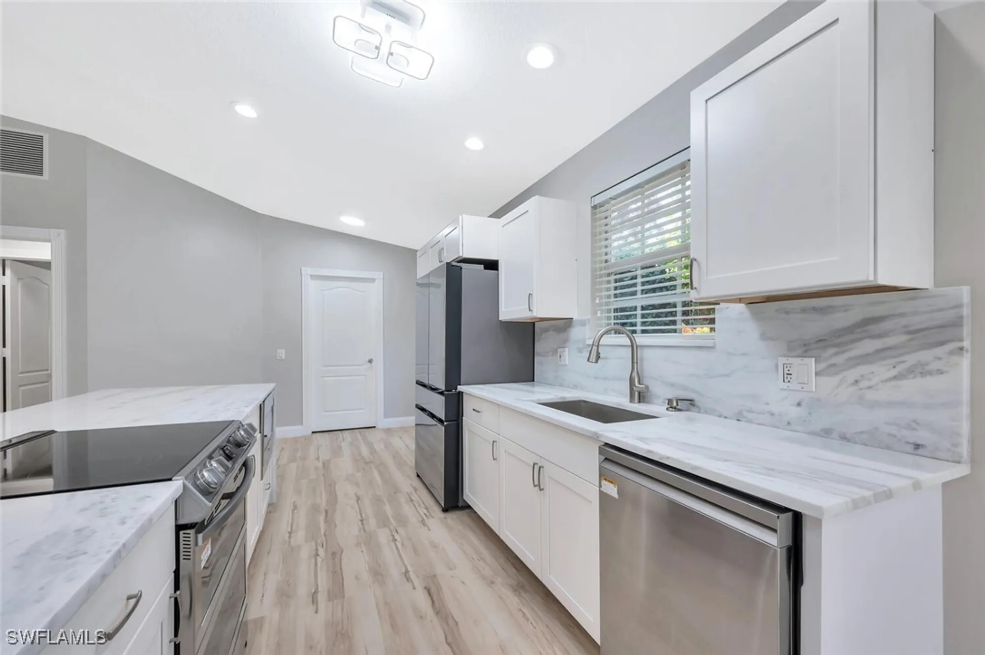 Property Slideshow image 2 of 38 | 3408 cayman ln, Naples, FL, 34119