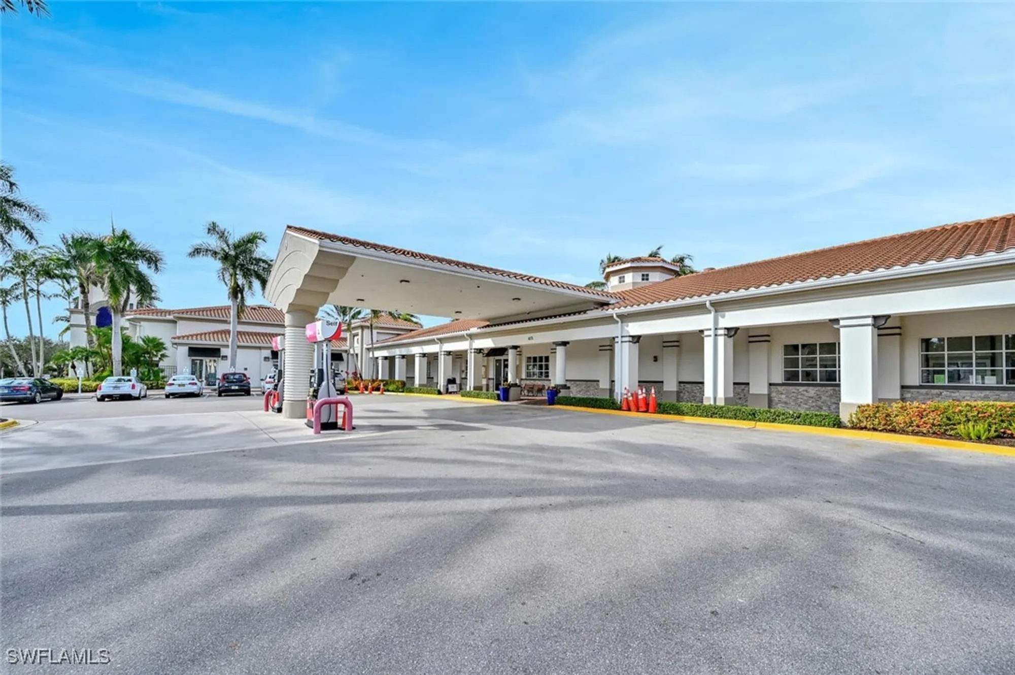 Property Slideshow image 30 of 38 | 3408 cayman ln, Naples, FL, 34119