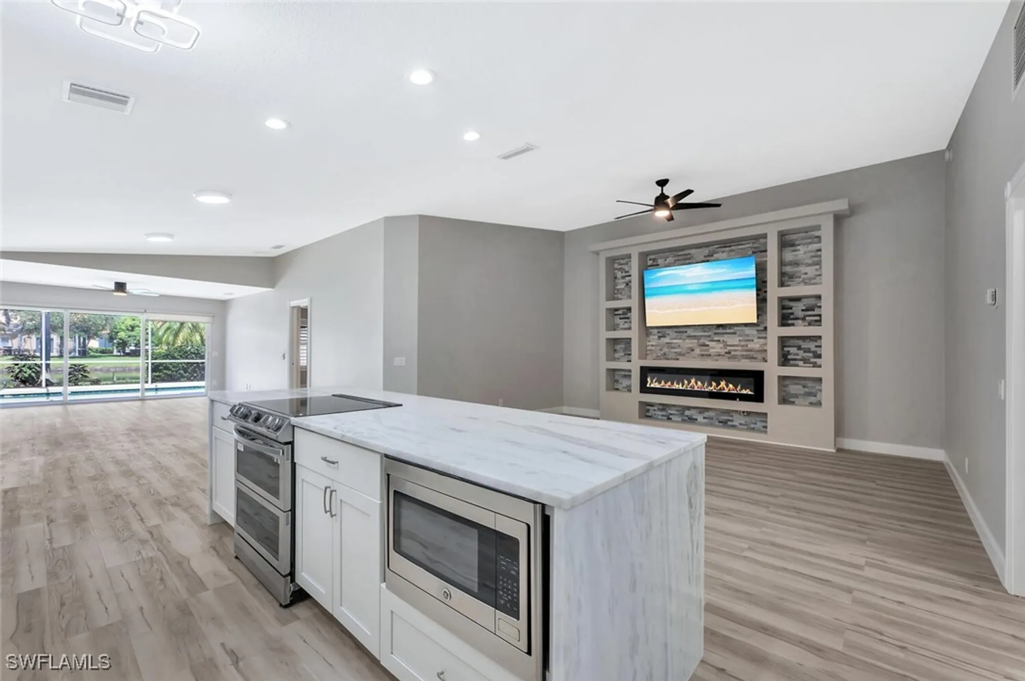 Property Slideshow image 5 of 38 | 3408 cayman ln, Naples, FL, 34119