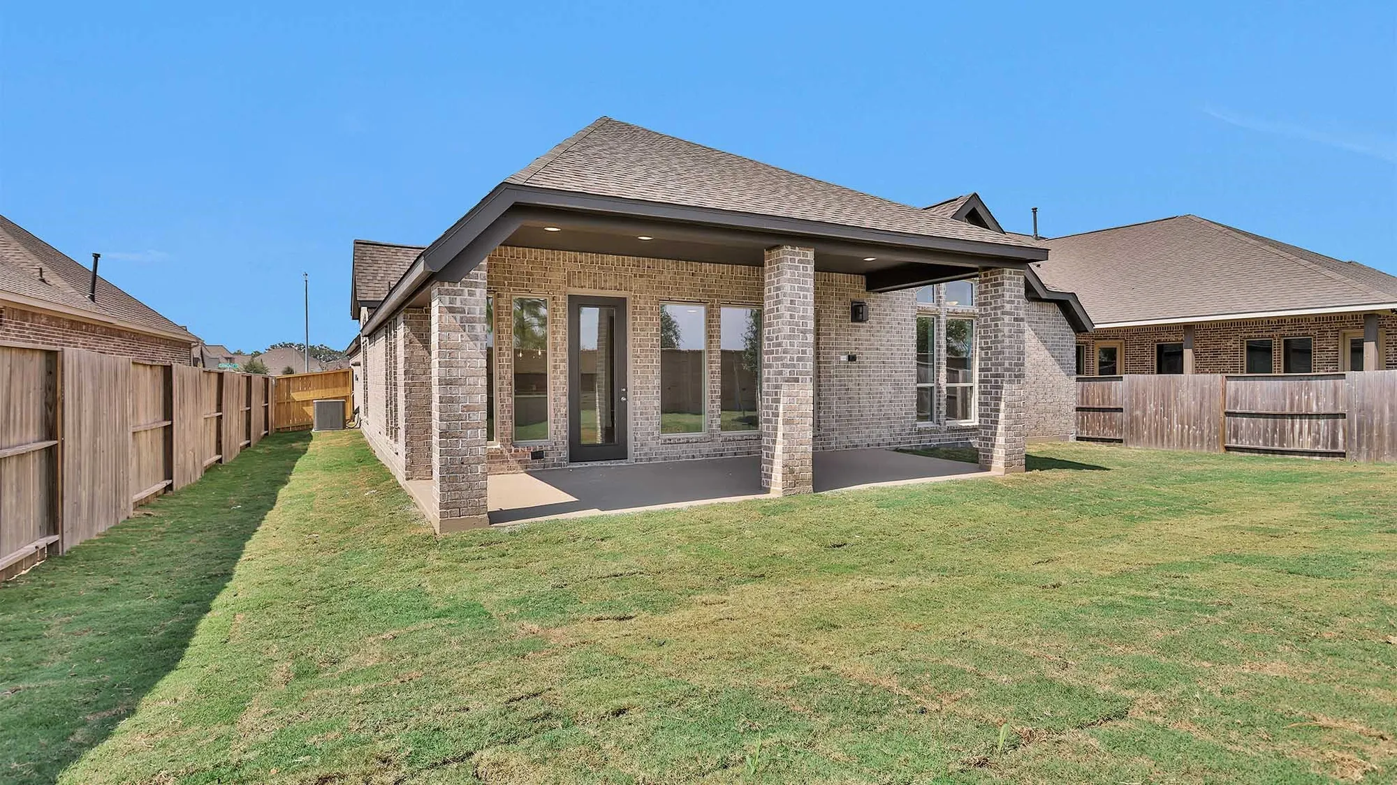 Property Slideshow image 16 of 20 | 5710 caracara st, Manvel, TX, 77578