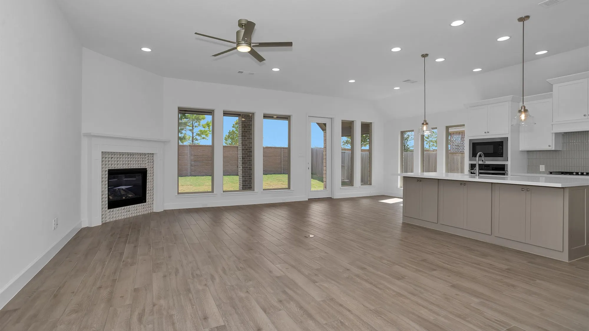 Property Slideshow image 6 of 20 | 5710 caracara st, Manvel, TX, 77578