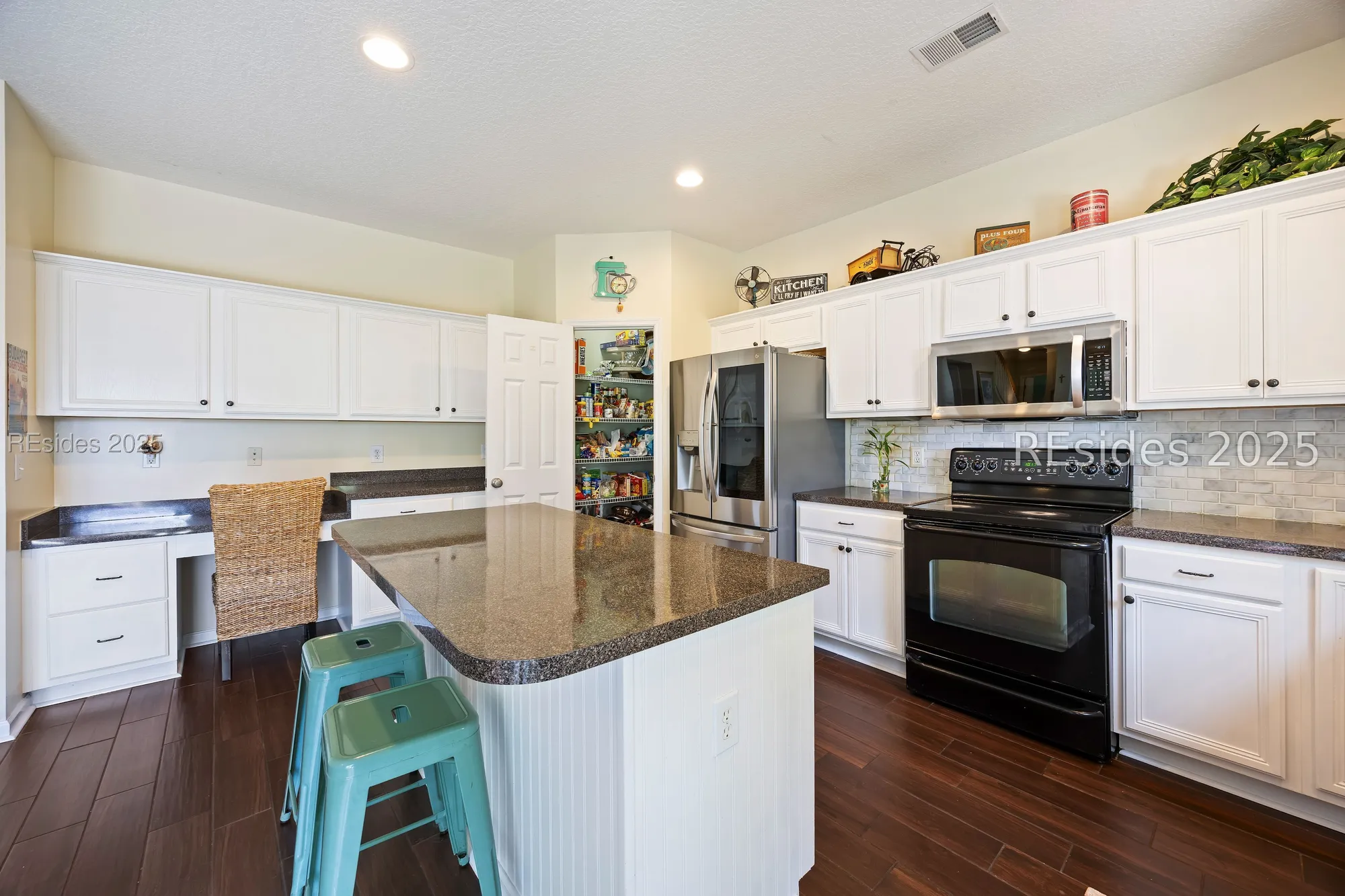 Property Slideshow image 15 of 54 | 56 alston park dr, Bluffton, SC, 29910