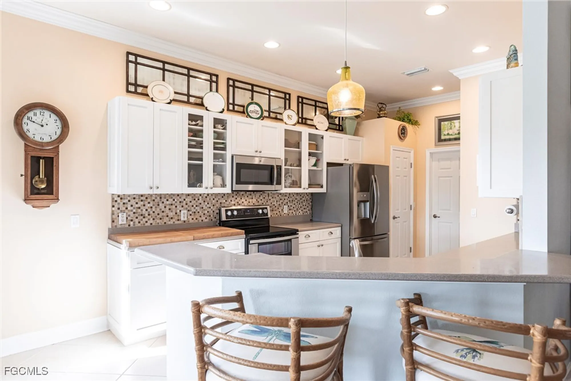 Property Slideshow image 12 of 50 | 11941 bramble cove dr, Fort Myers, FL, 33905