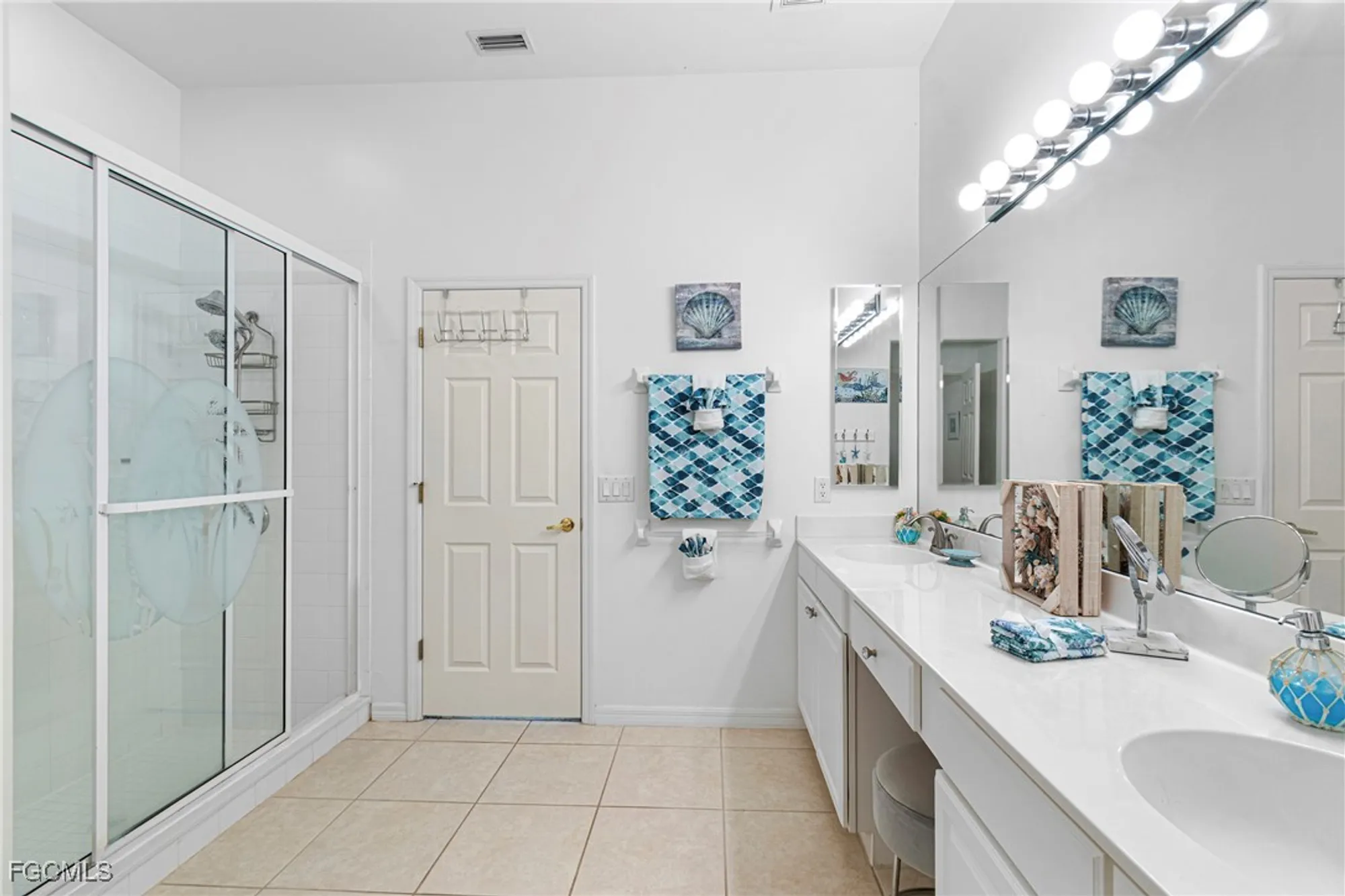 Property Slideshow image 28 of 50 | 10021 colonial country club blvd, Fort Myers, FL, 33913